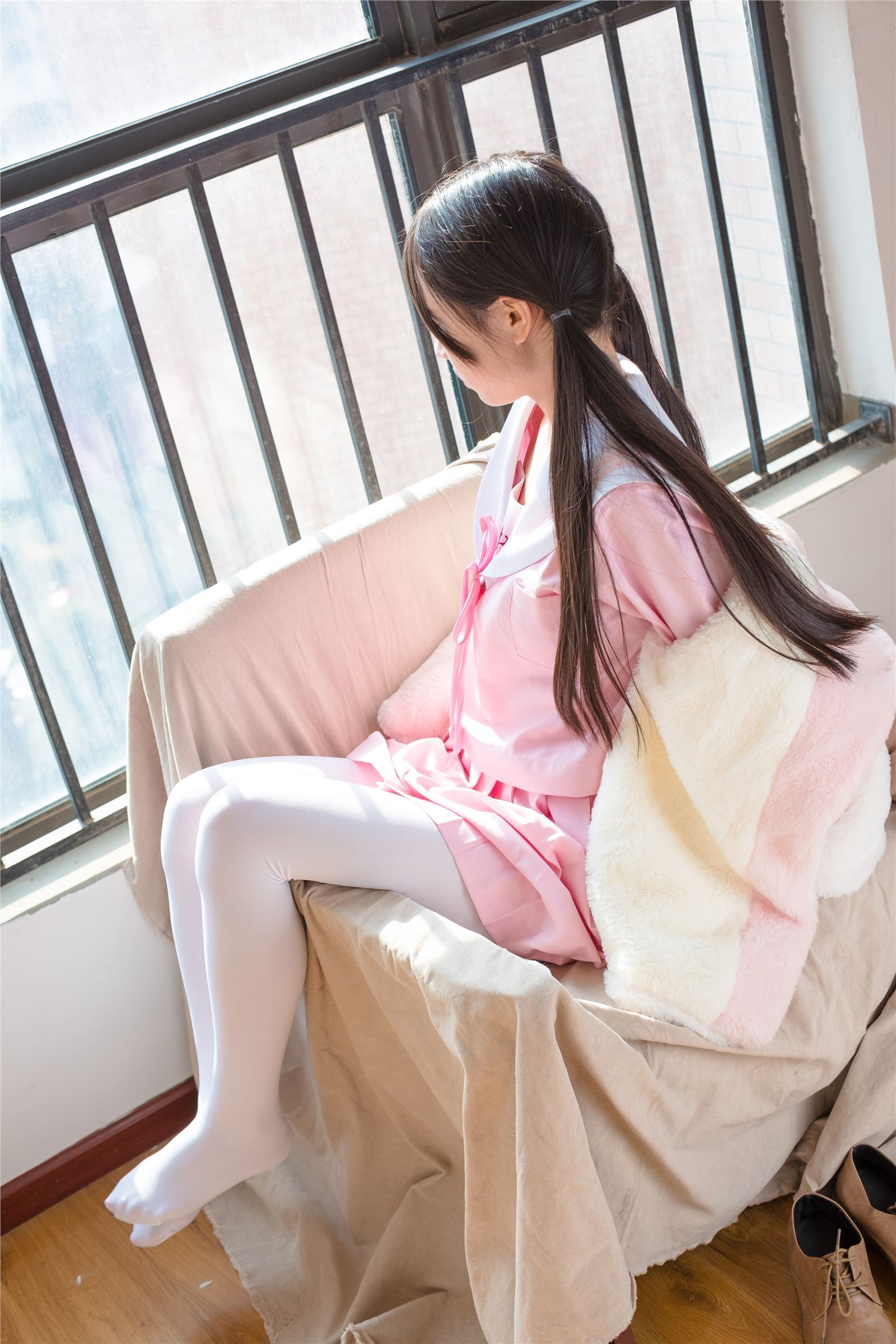 [森萝财团]萝莉丝足写真 BETA-013