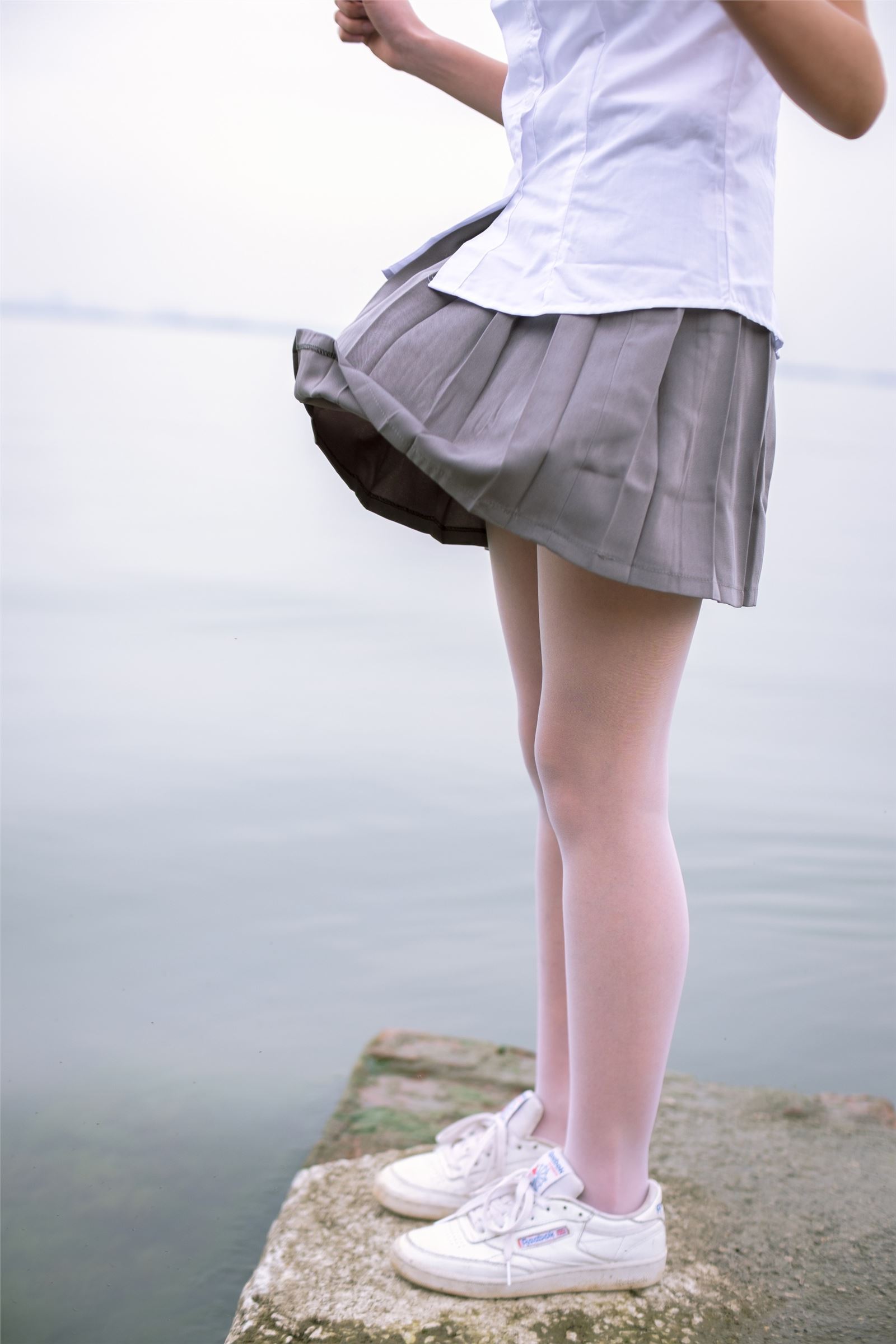 森萝财团写真 - [BETA-014] 学生妹的外拍写真