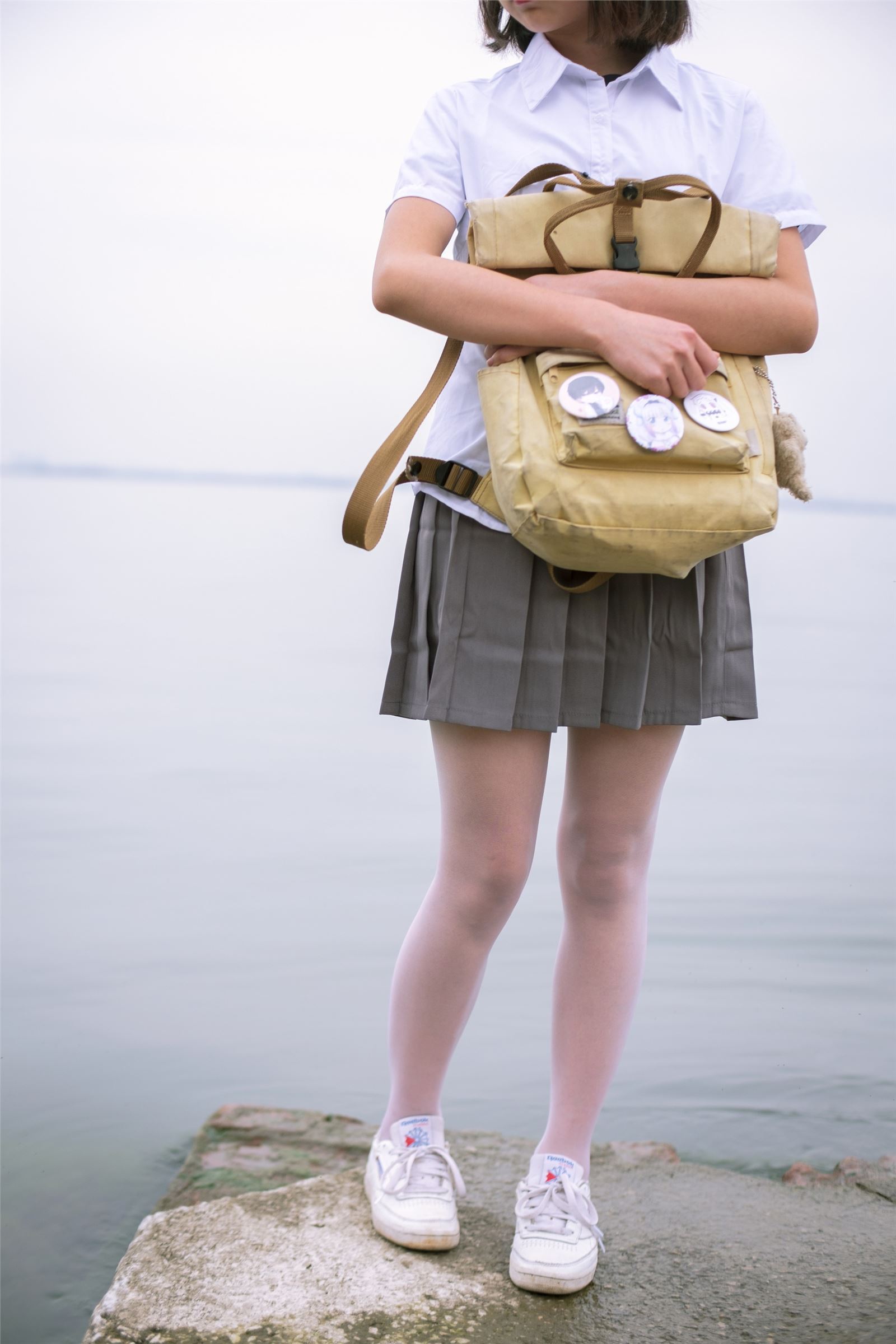 森萝财团写真 - [BETA-014] 学生妹的外拍写真