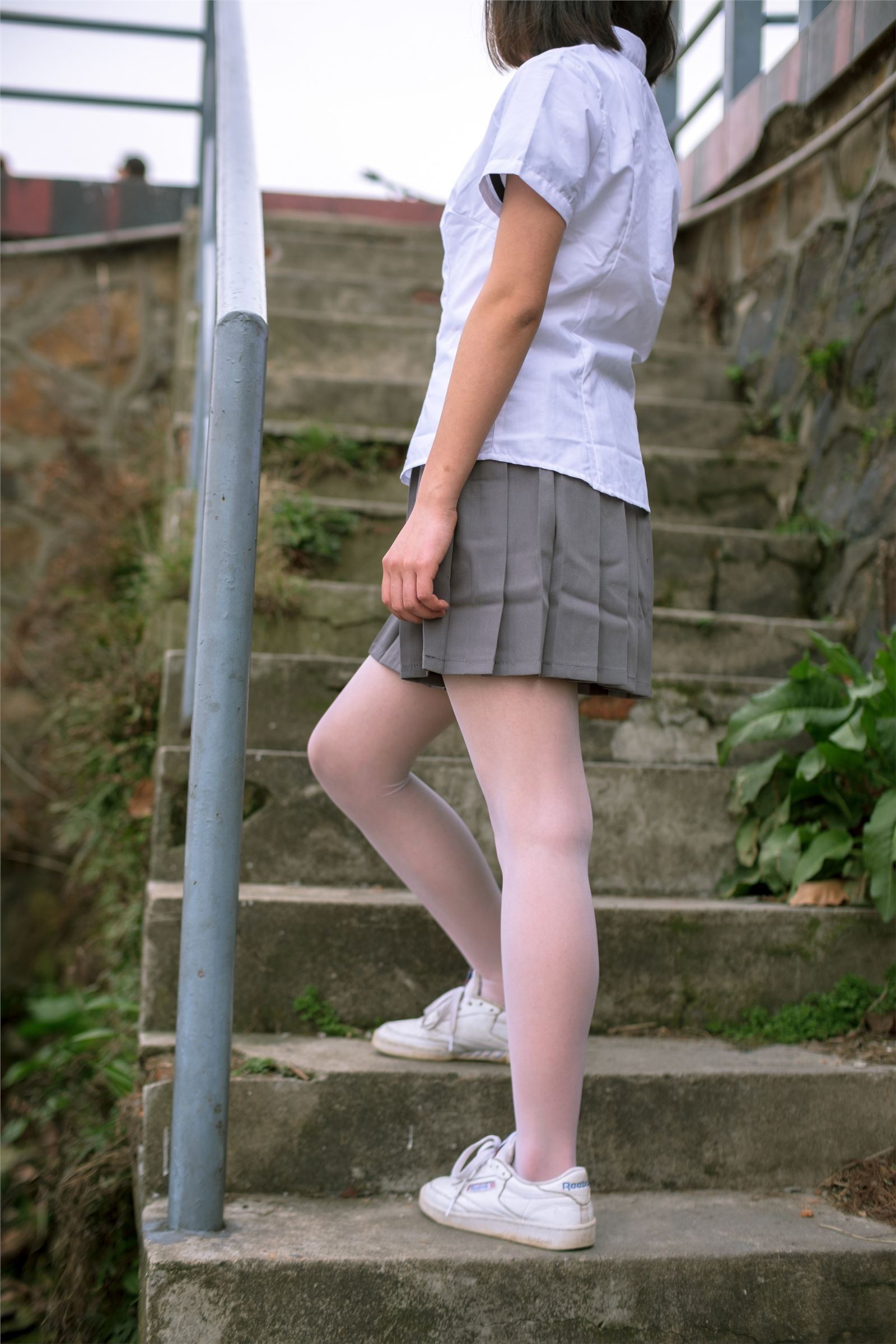 森萝财团写真 - [BETA-014] 学生妹的外拍写真