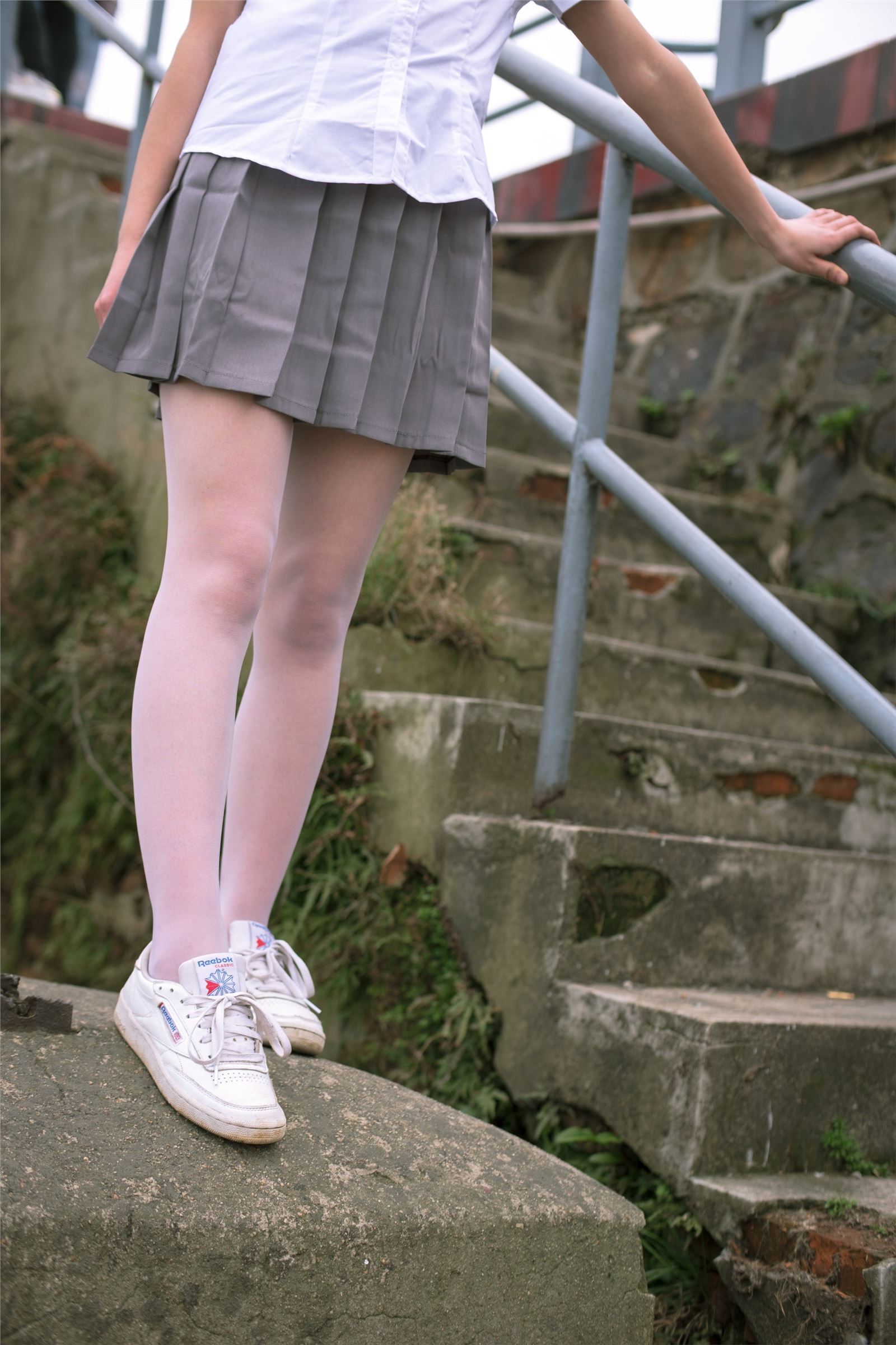 森萝财团写真 - [BETA-014] 学生妹的外拍写真