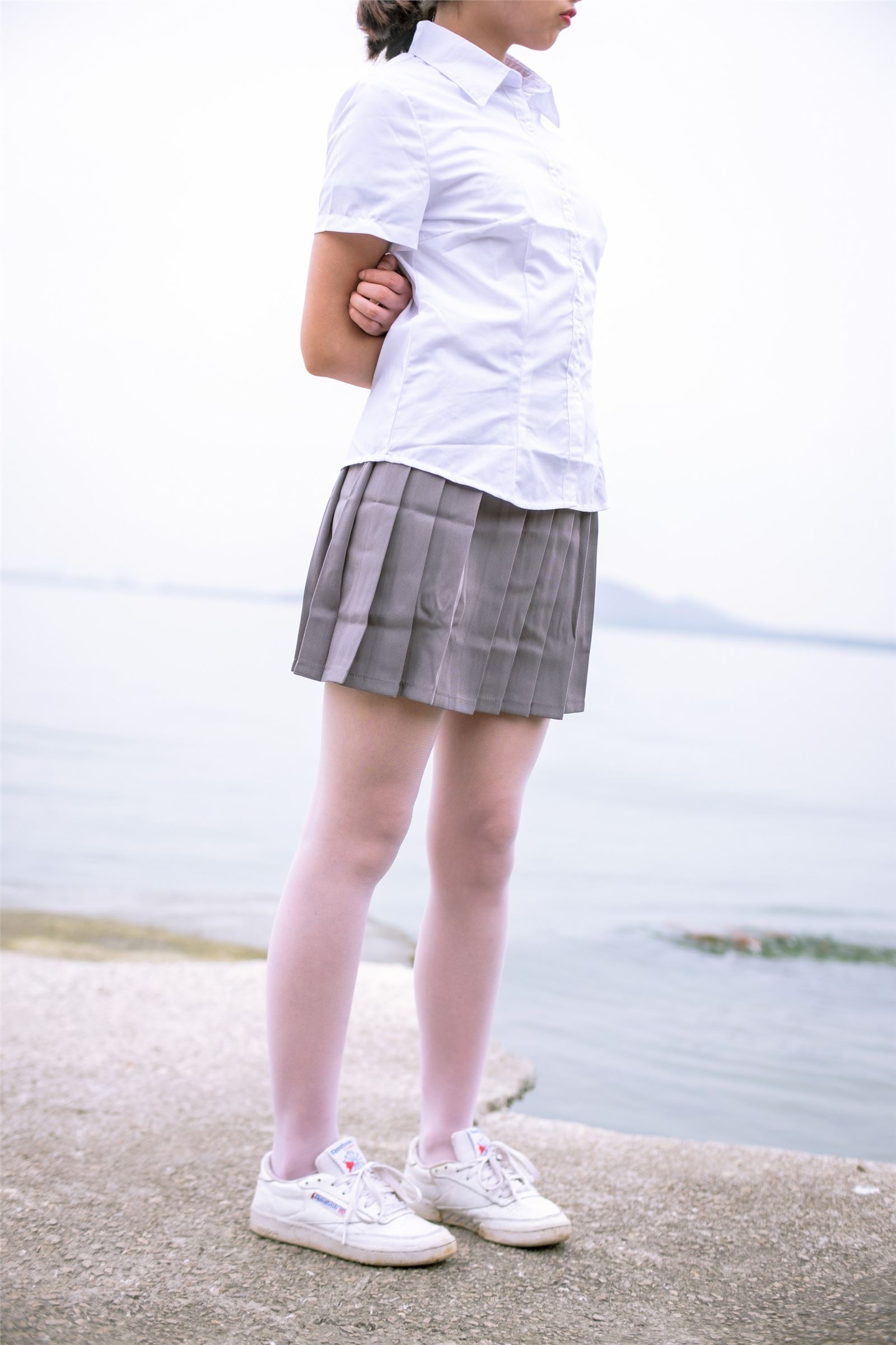 森萝财团写真 - [BETA-014] 学生妹的外拍写真