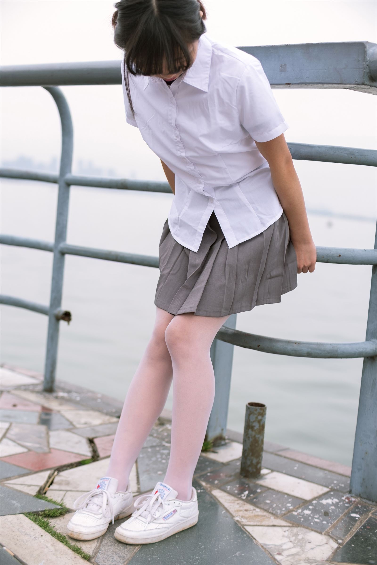 森萝财团写真 - [BETA-014] 学生妹的外拍写真