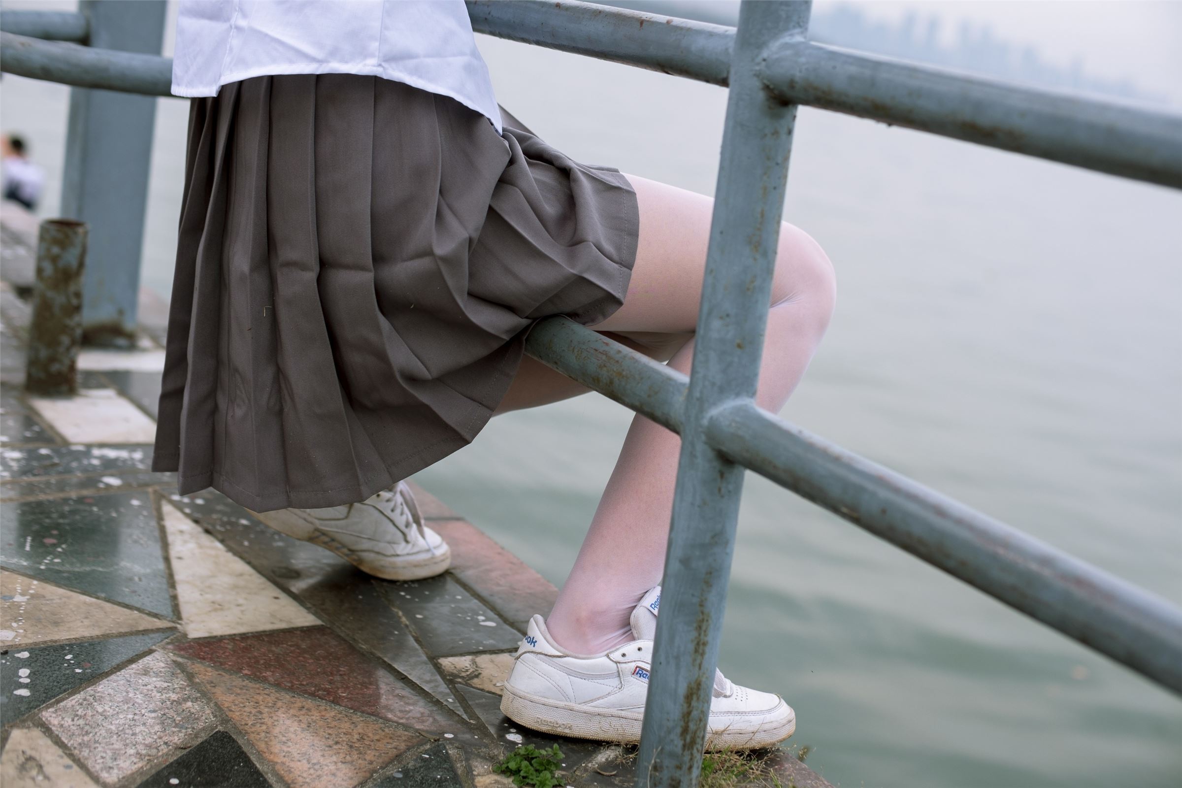 森萝财团写真 - [BETA-014] 学生妹的外拍写真