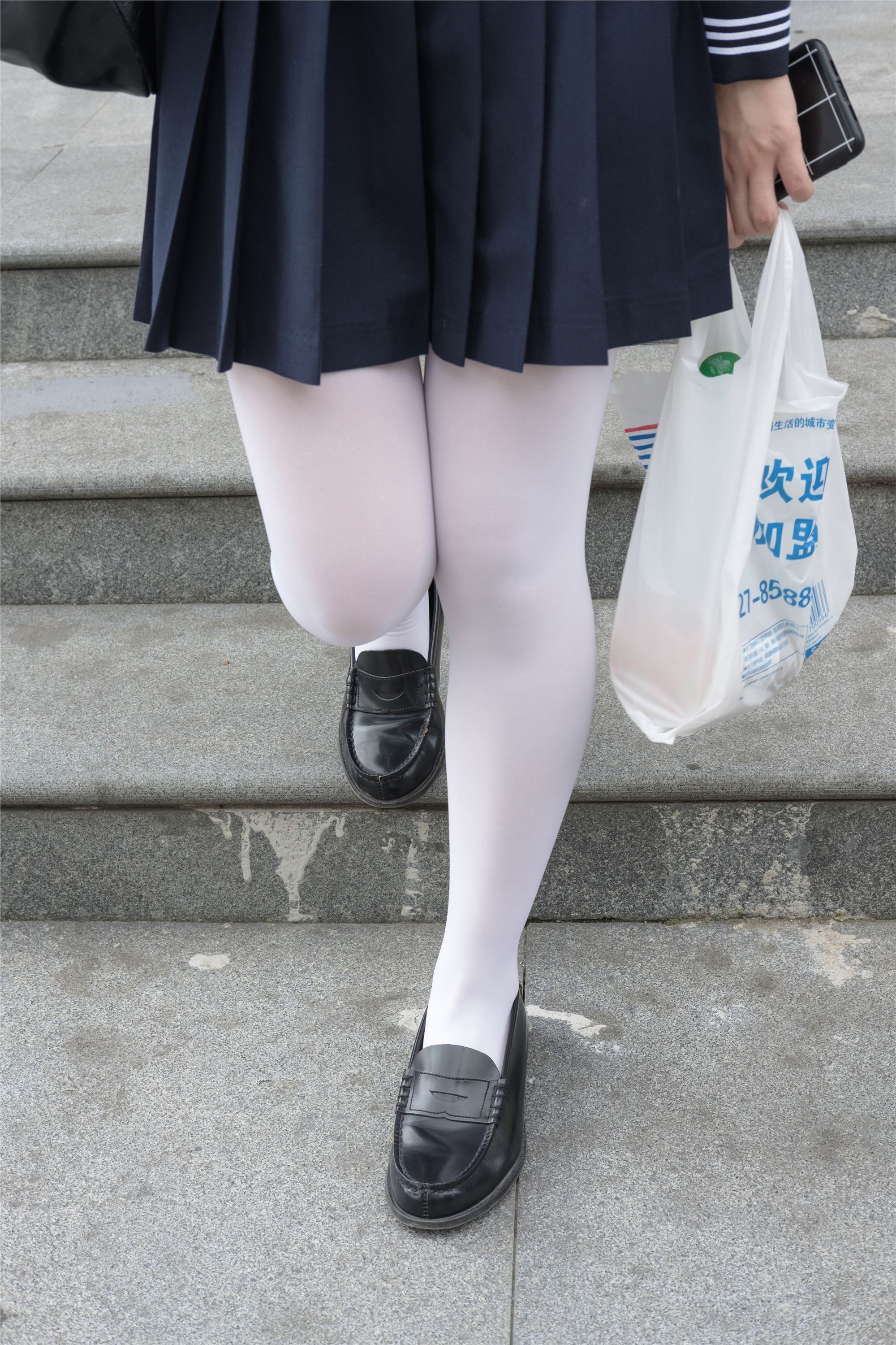 [森萝财团]萝莉丝足写真BETA-017