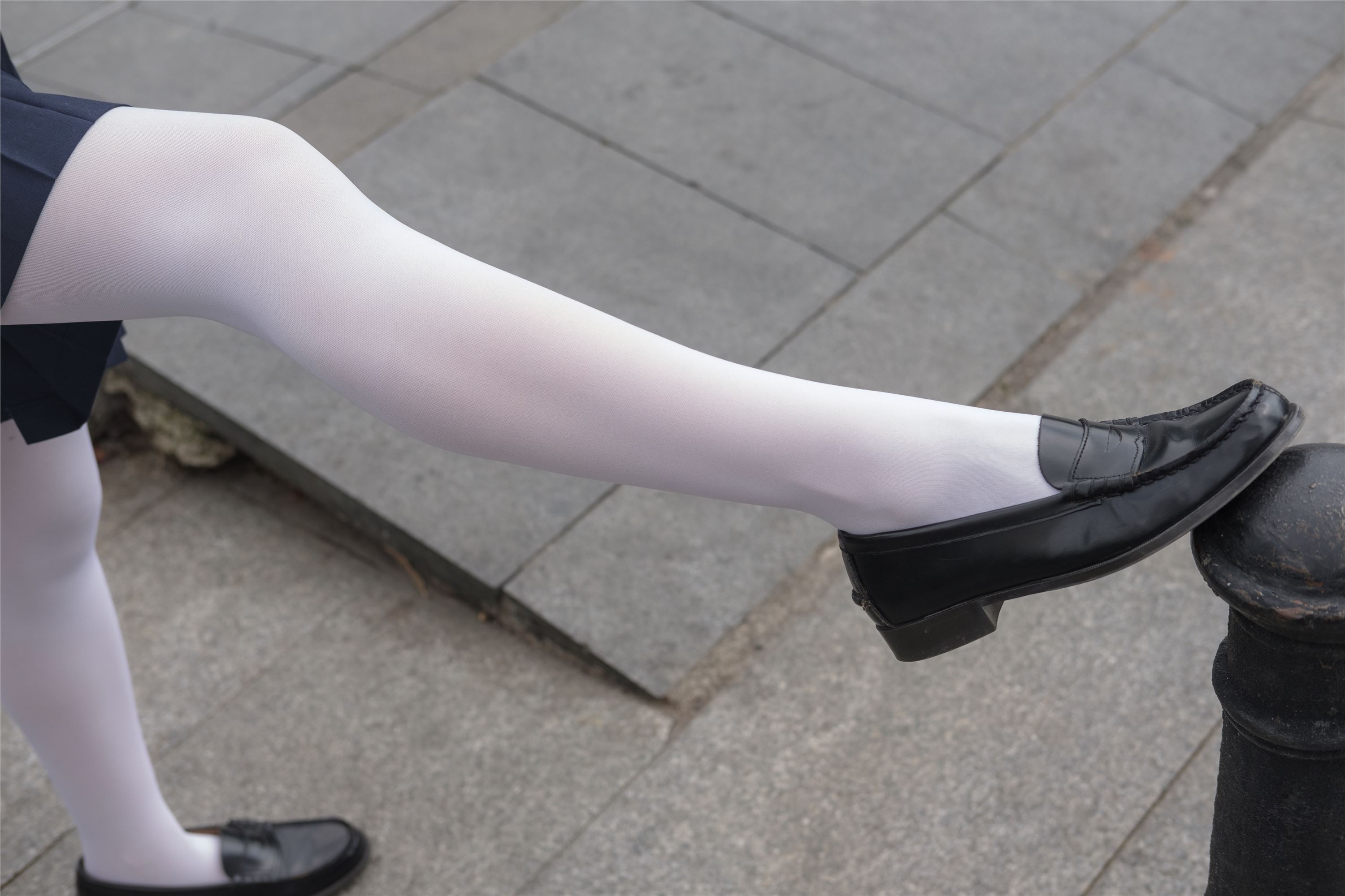 [森萝财团]萝莉丝足写真BETA-017