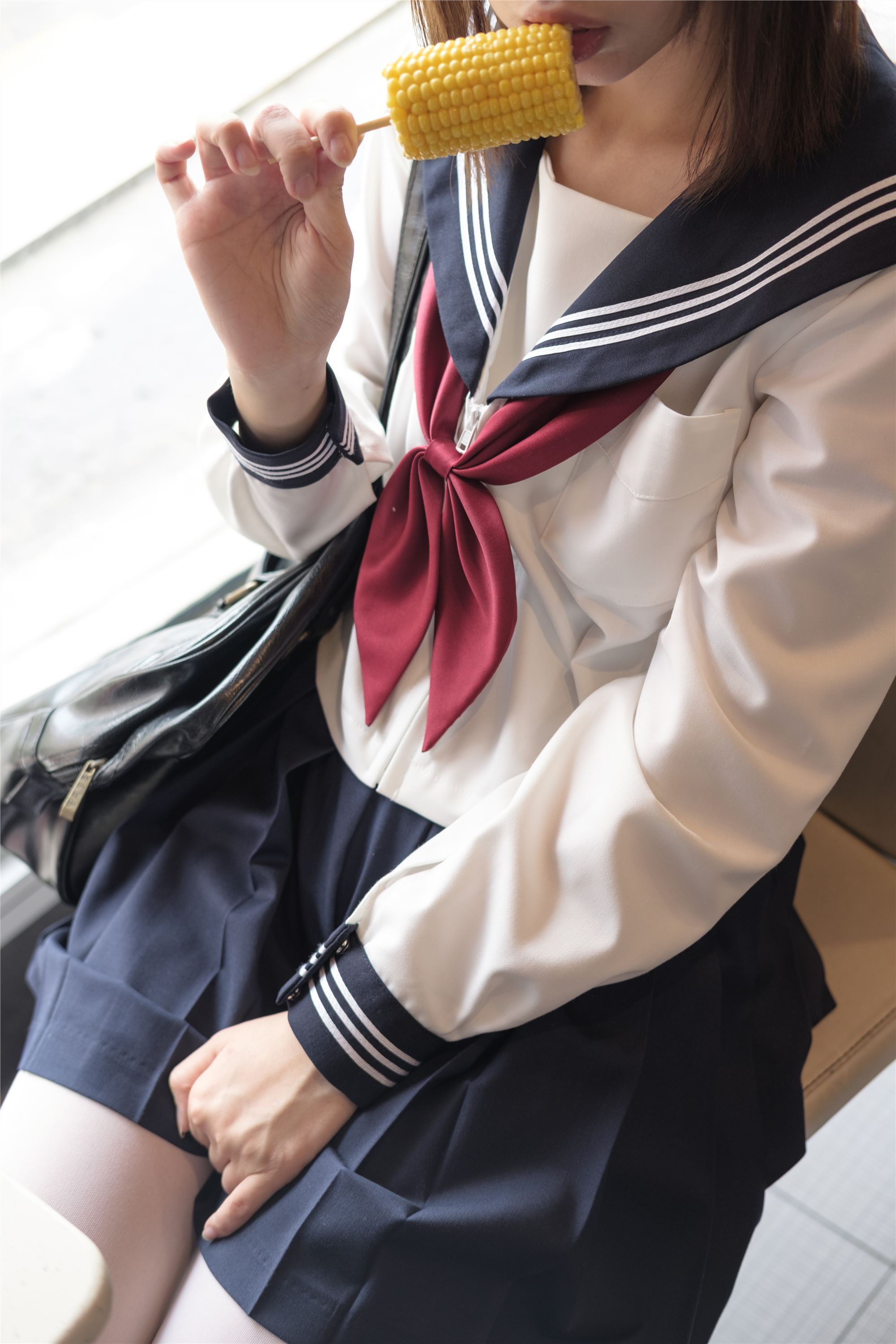 [森萝财团]萝莉丝足写真BETA-017