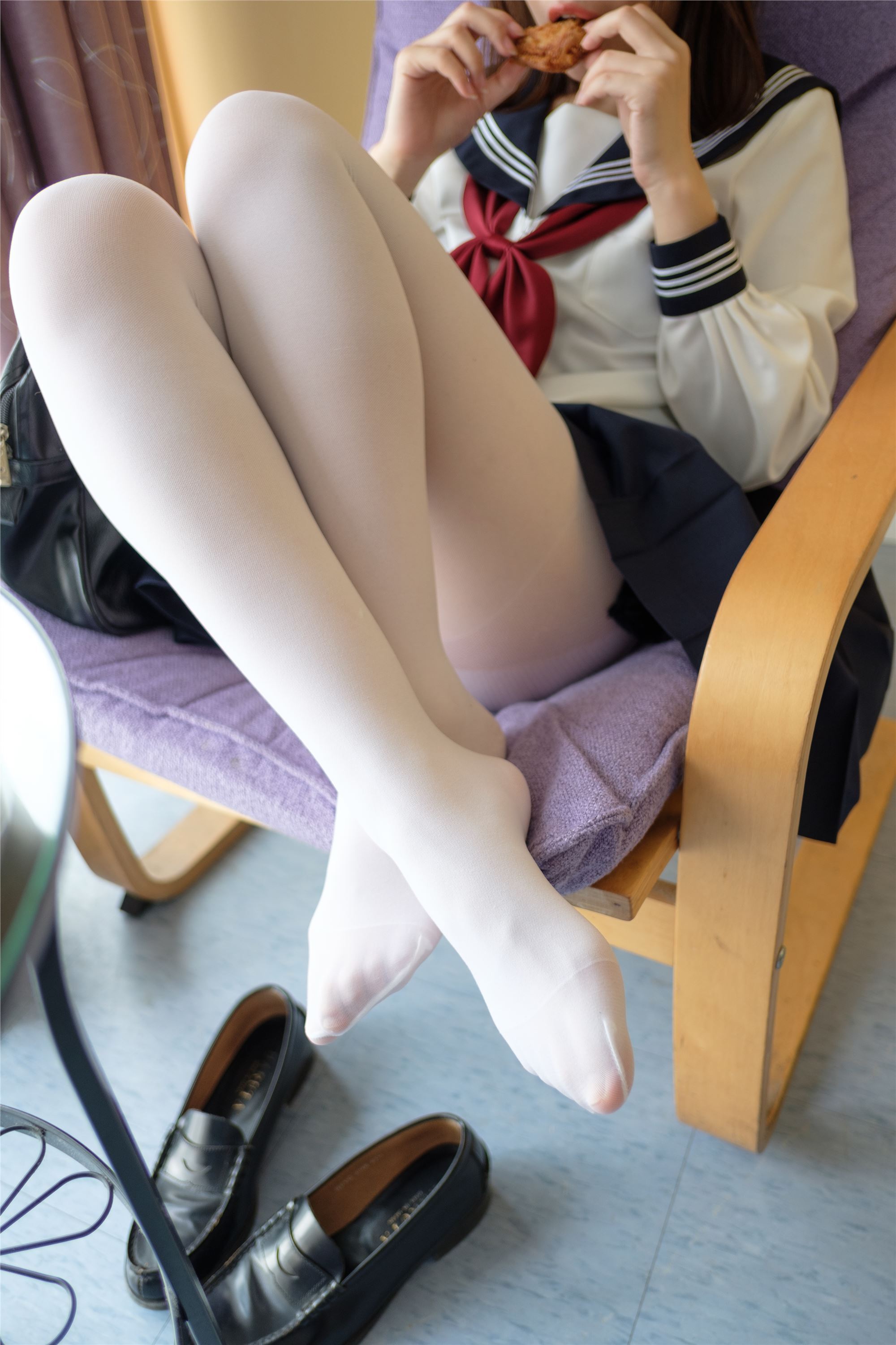 [森萝财团]萝莉丝足写真BETA-017