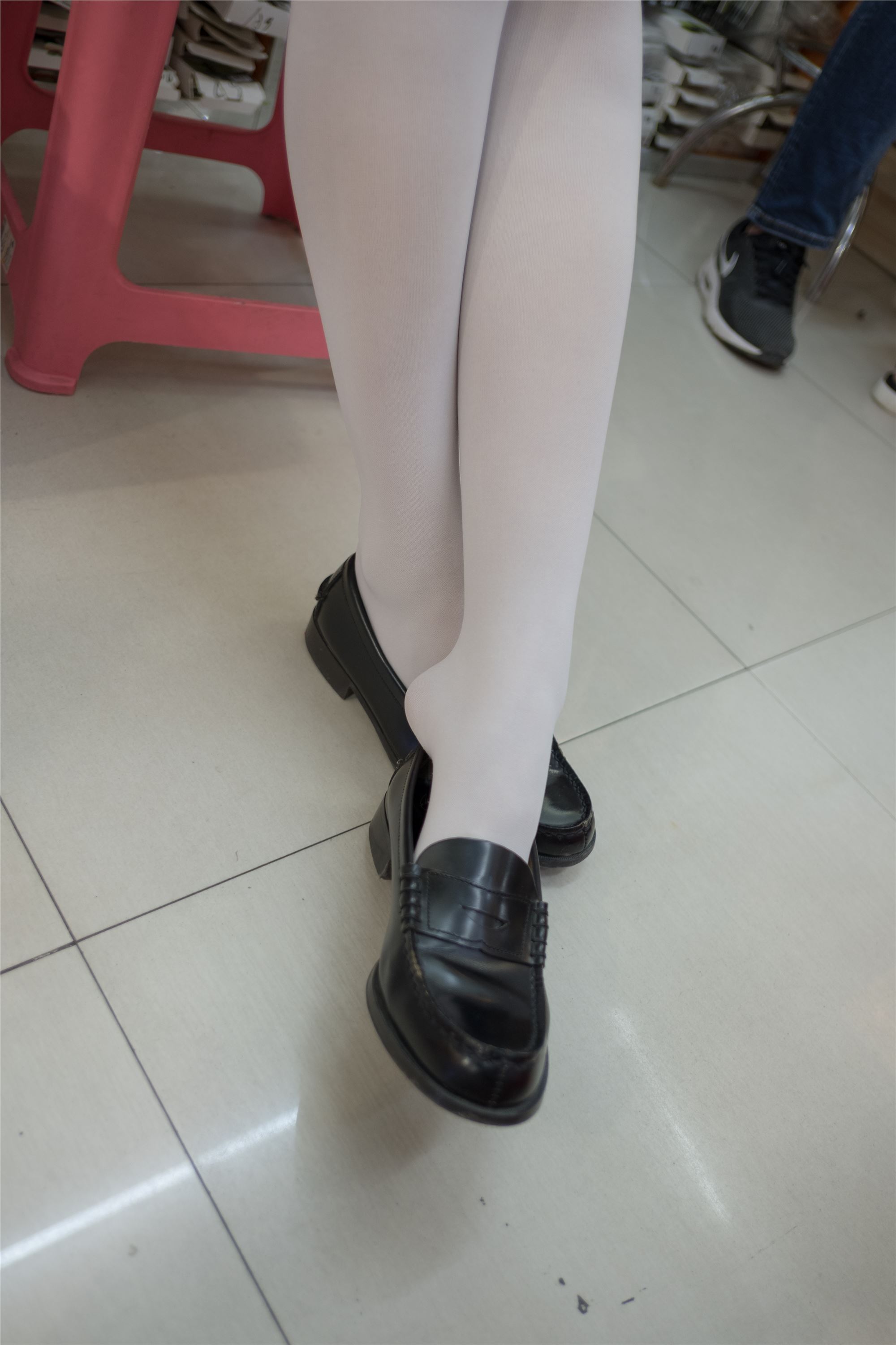 [森萝财团]萝莉丝足写真BETA-017