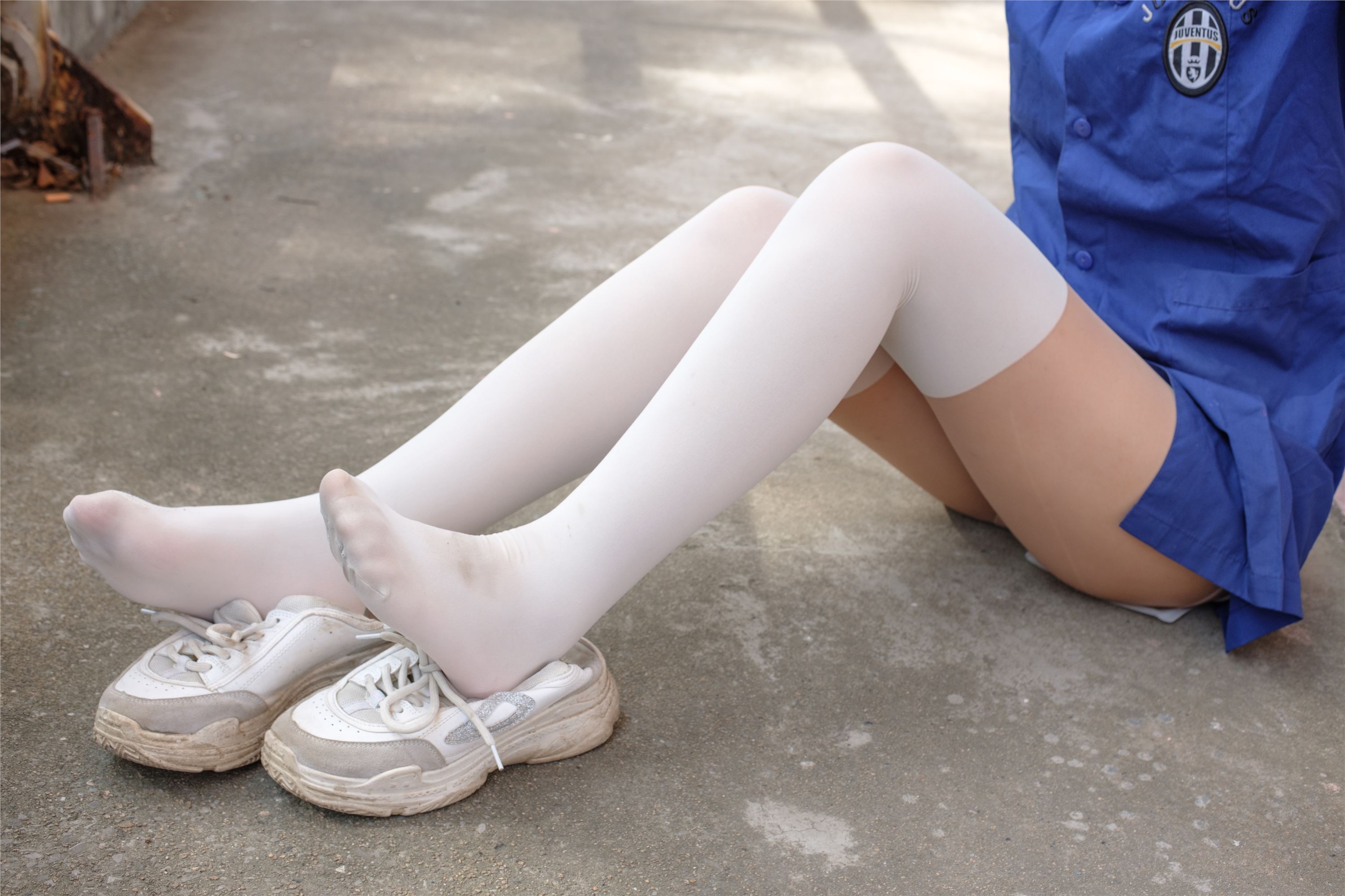 [森萝财团]萝莉丝足写真 BETA-018