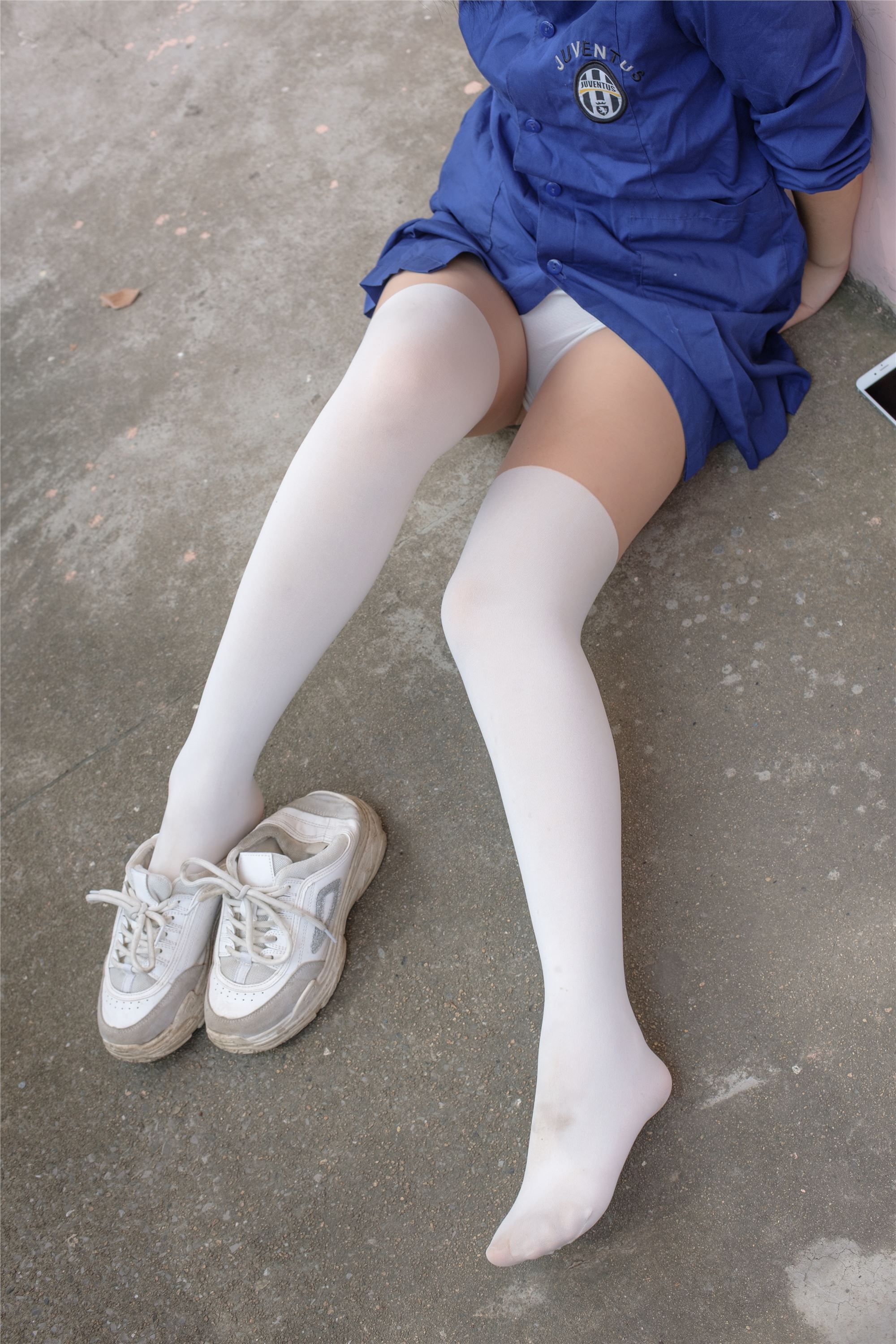 [森萝财团]萝莉丝足写真 BETA-018