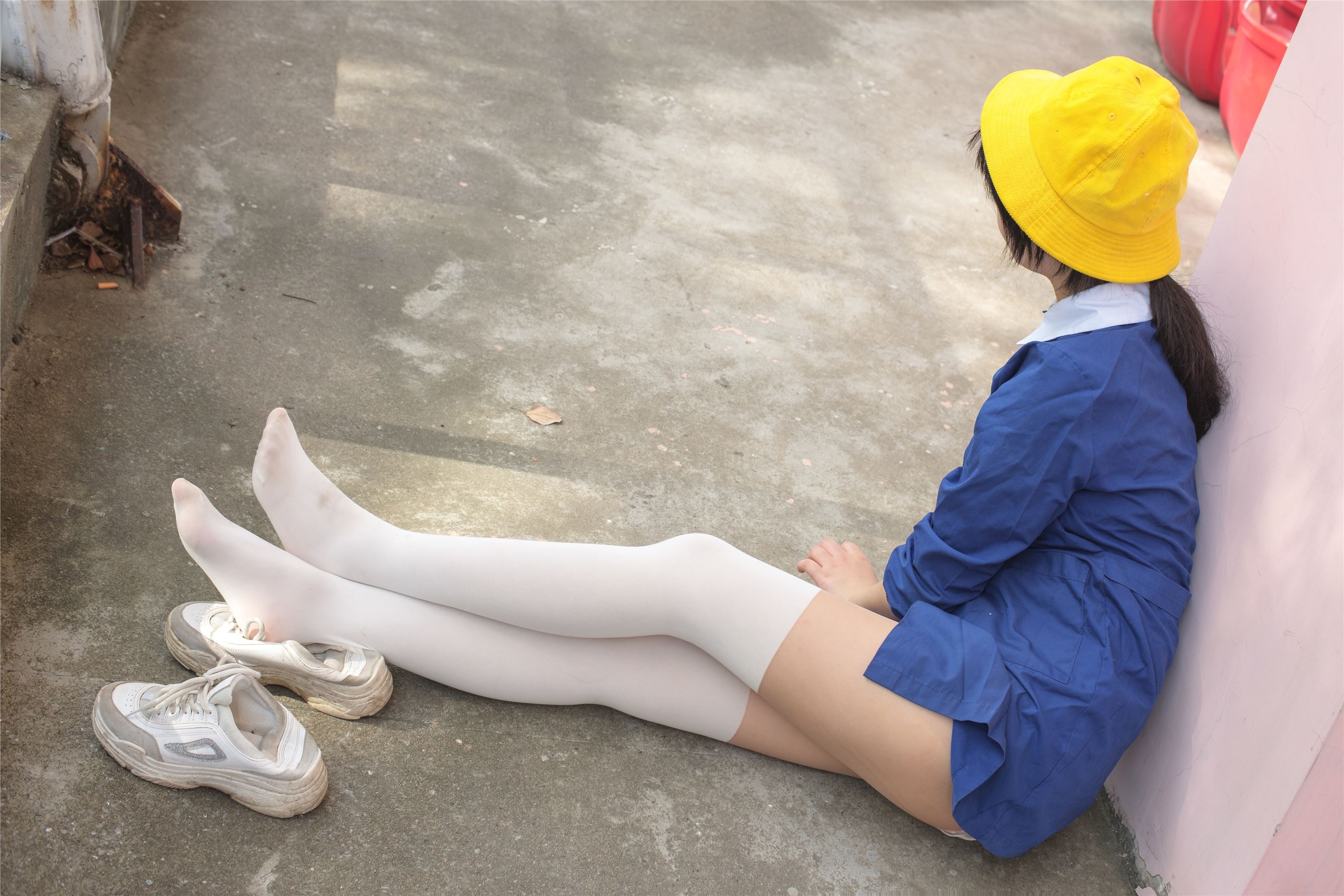 [森萝财团]萝莉丝足写真 BETA-018