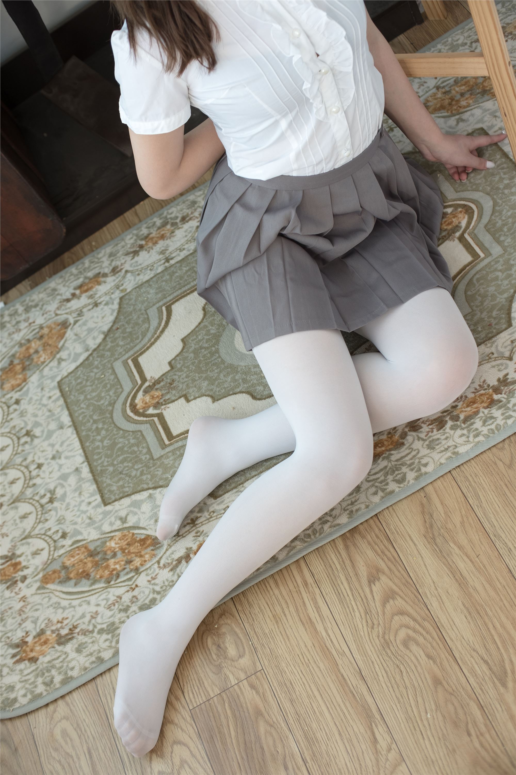 [森萝财团]萝莉丝足写真 BETA-020