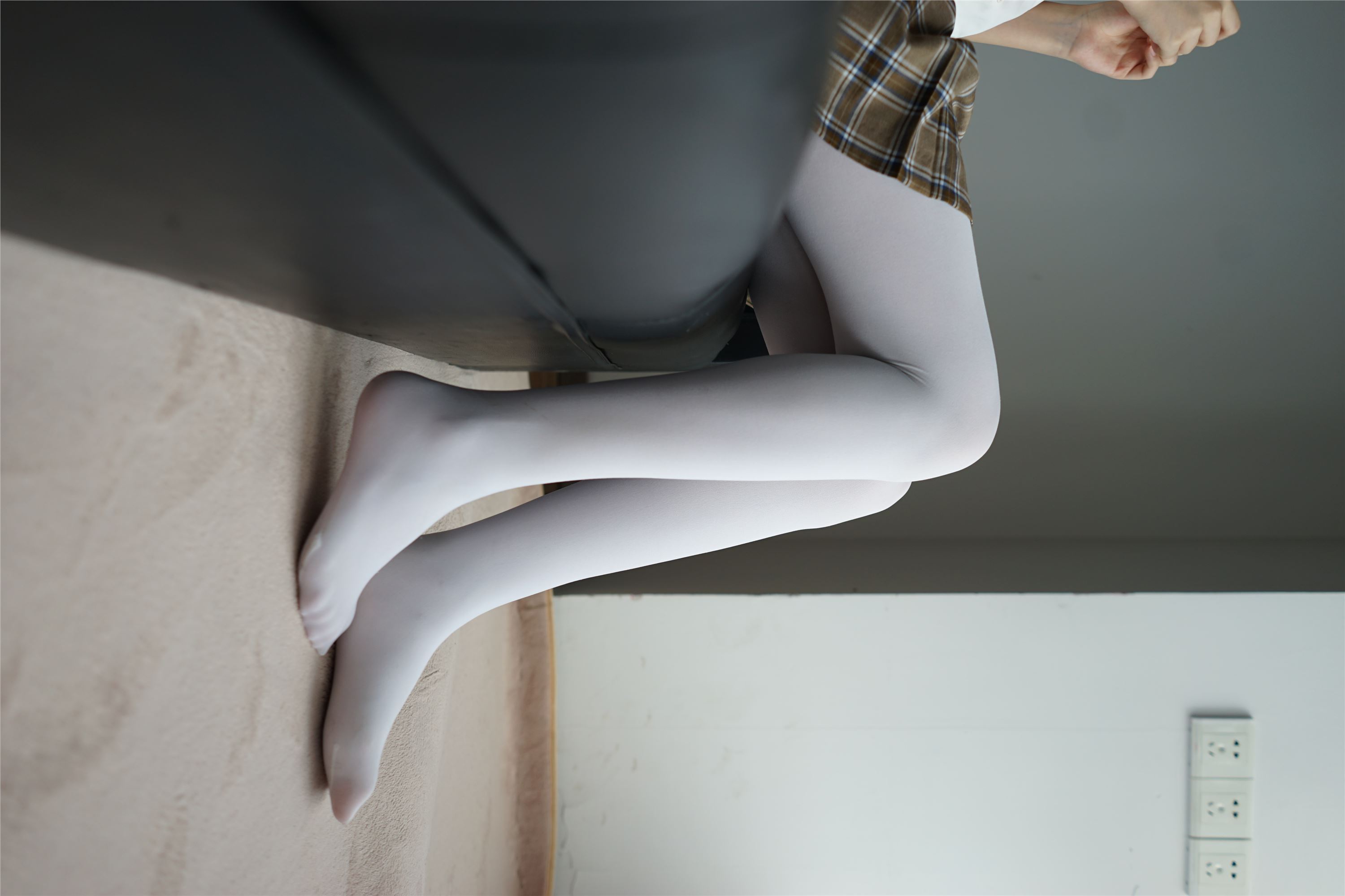 [森萝财团]萝莉丝足写真 BETA-021