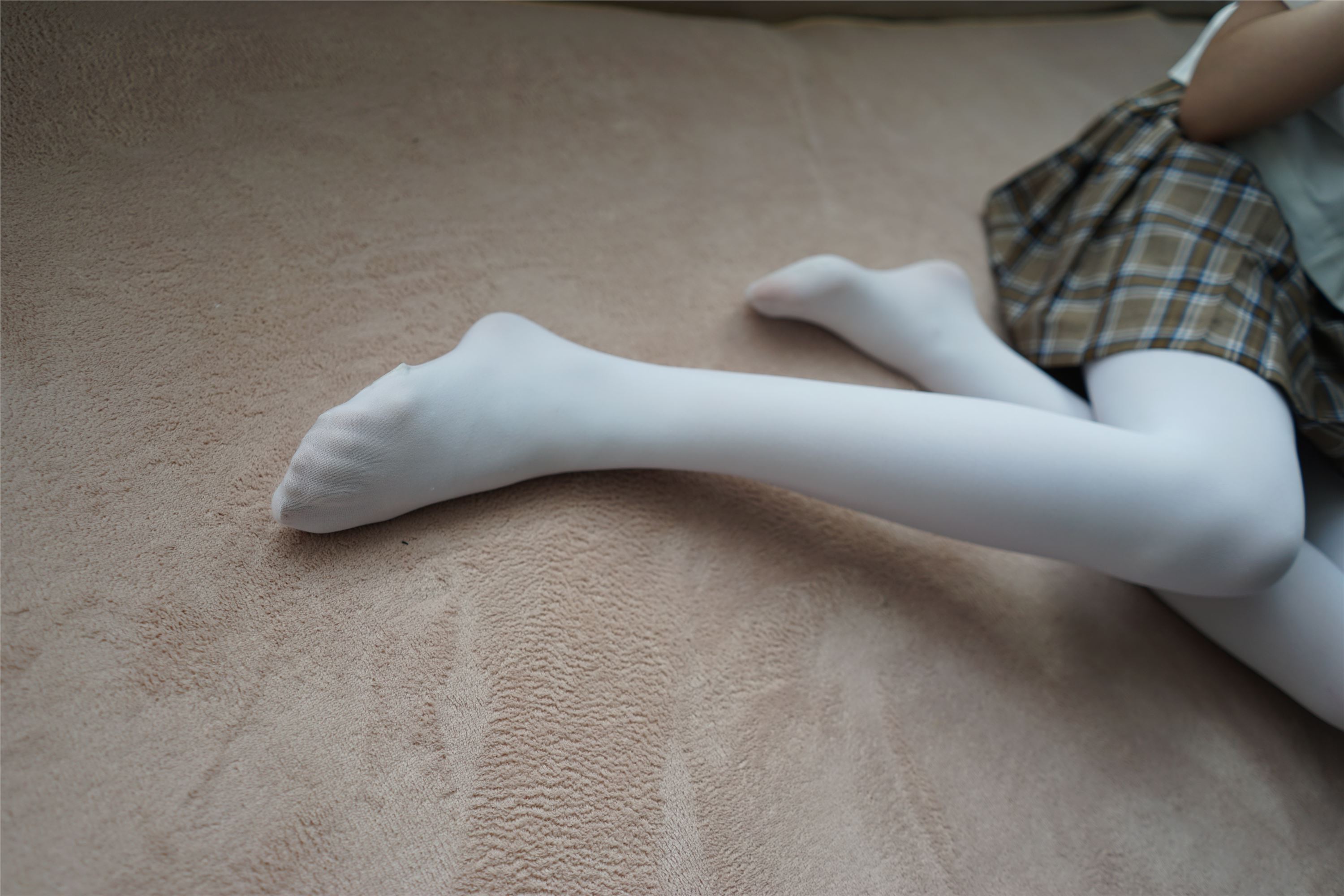 [森萝财团]萝莉丝足写真 BETA-021