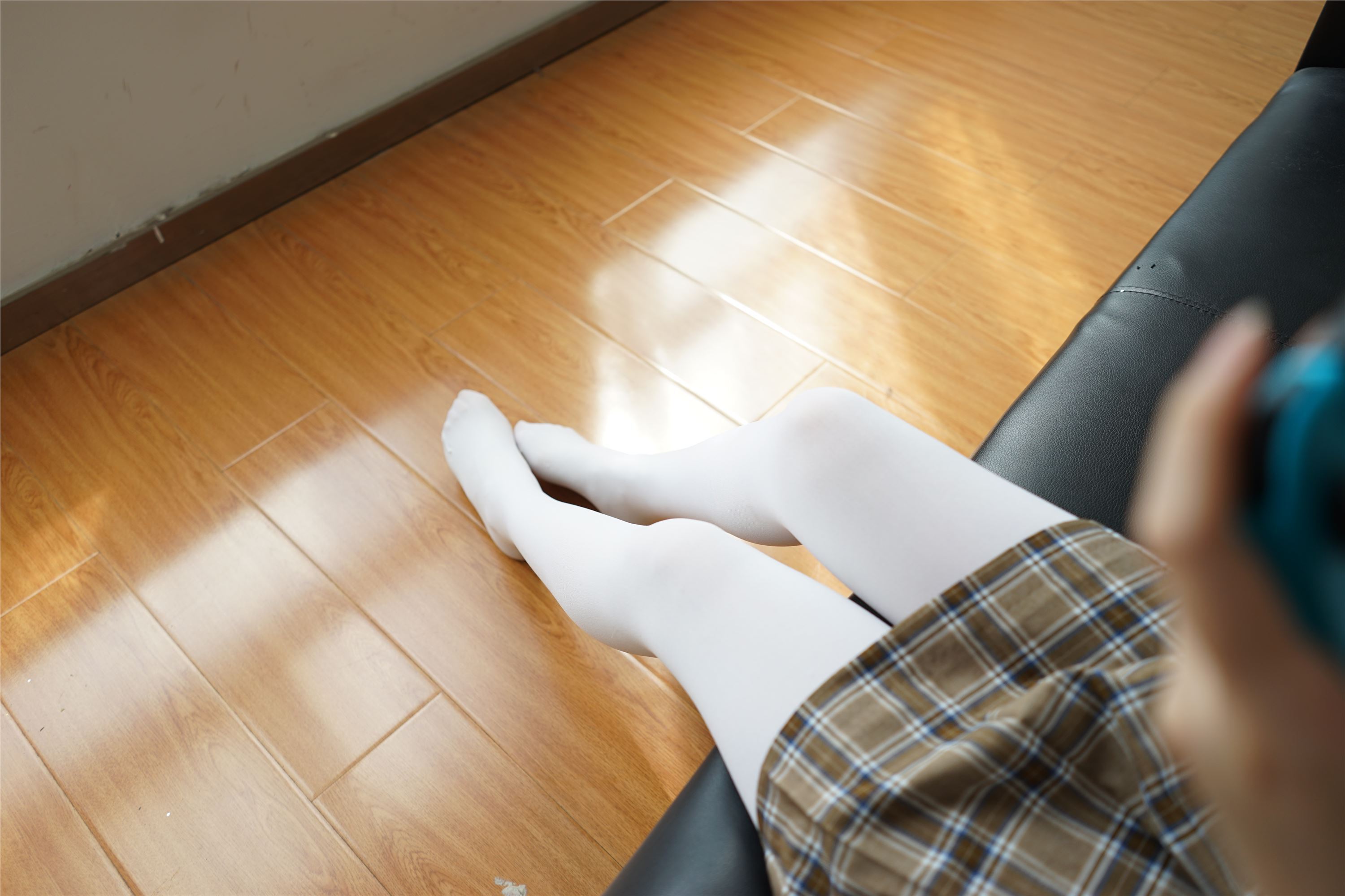 [森萝财团]萝莉丝足写真 BETA-021