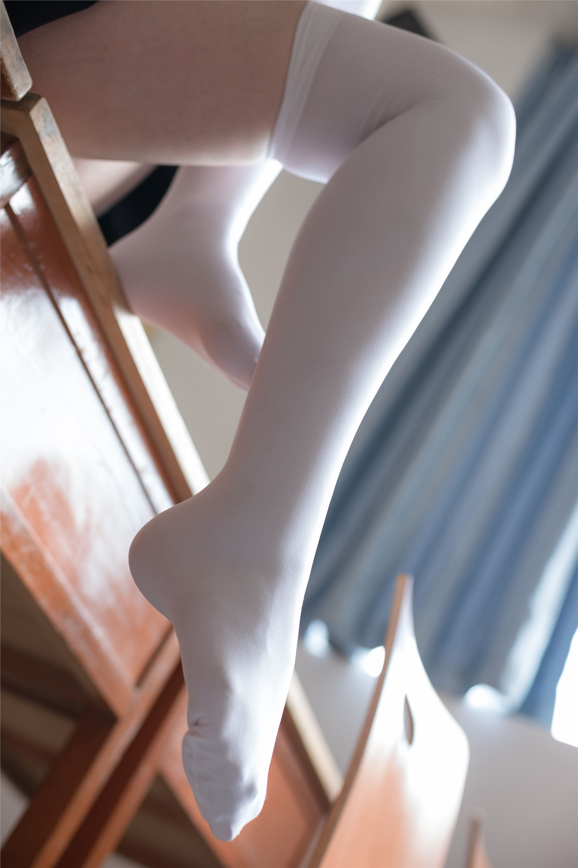 [森萝财团]萝莉丝足写真 BETA-022