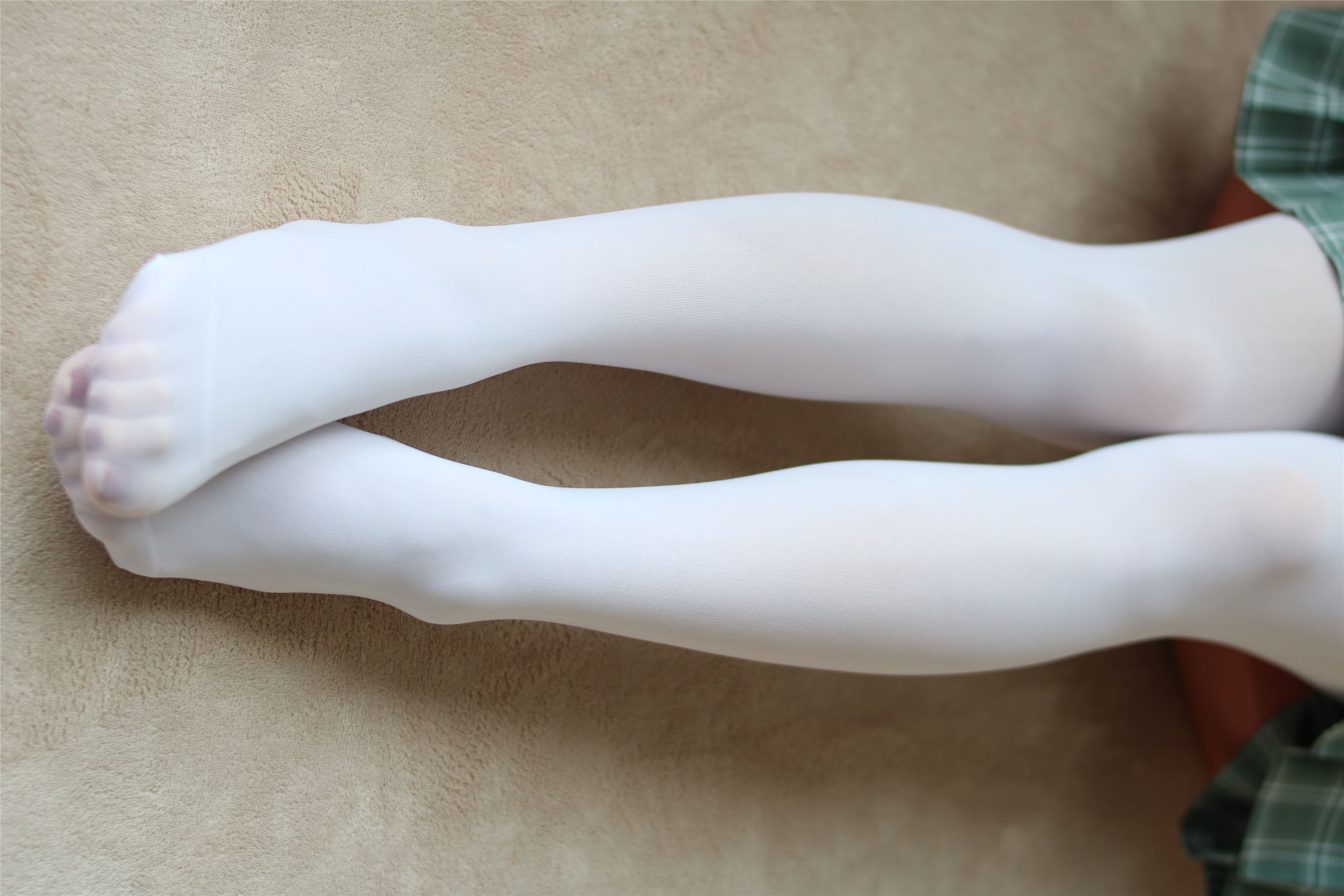 [森萝财团]萝莉丝足写真 BETA-023