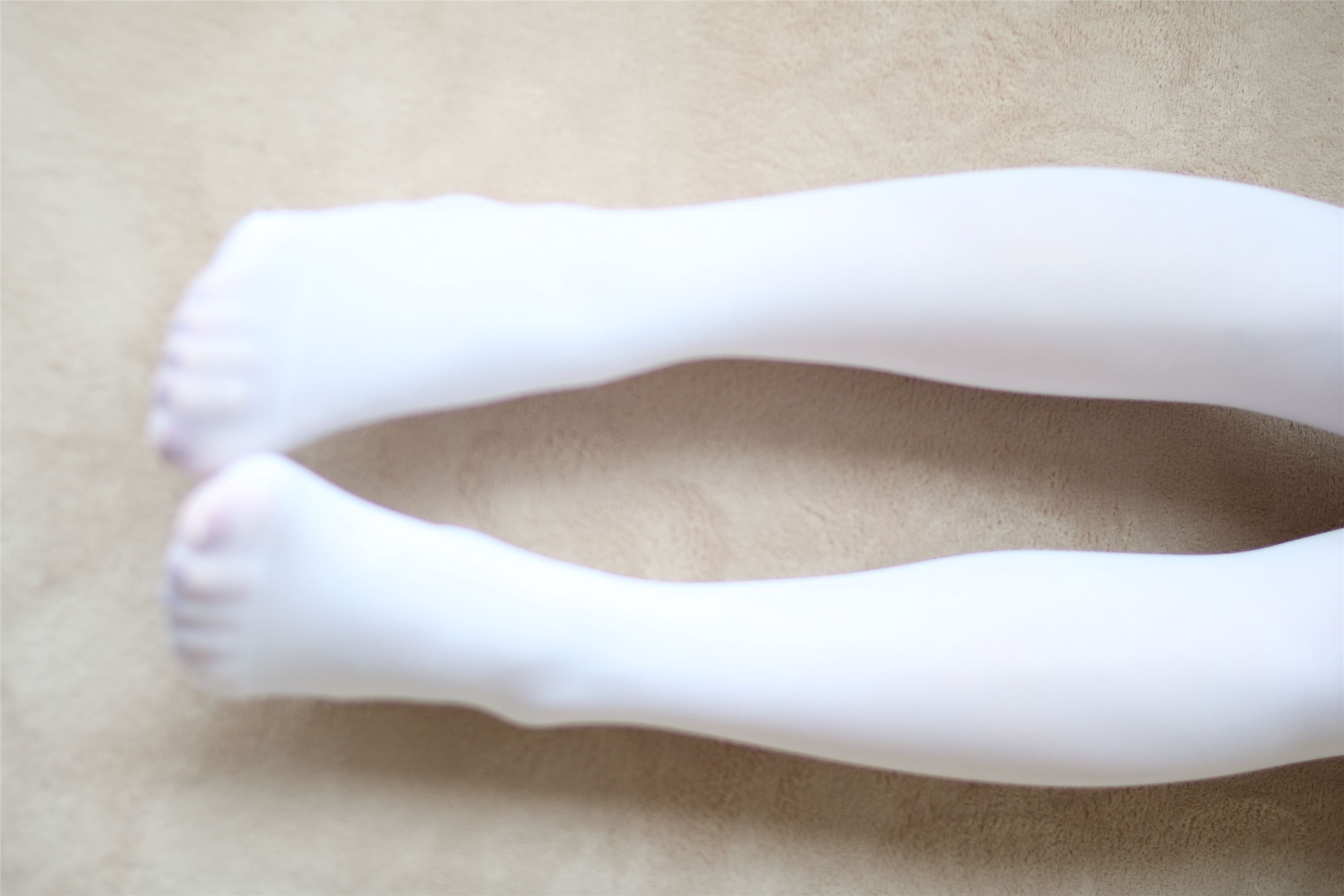 [森萝财团]萝莉丝足写真 BETA-023