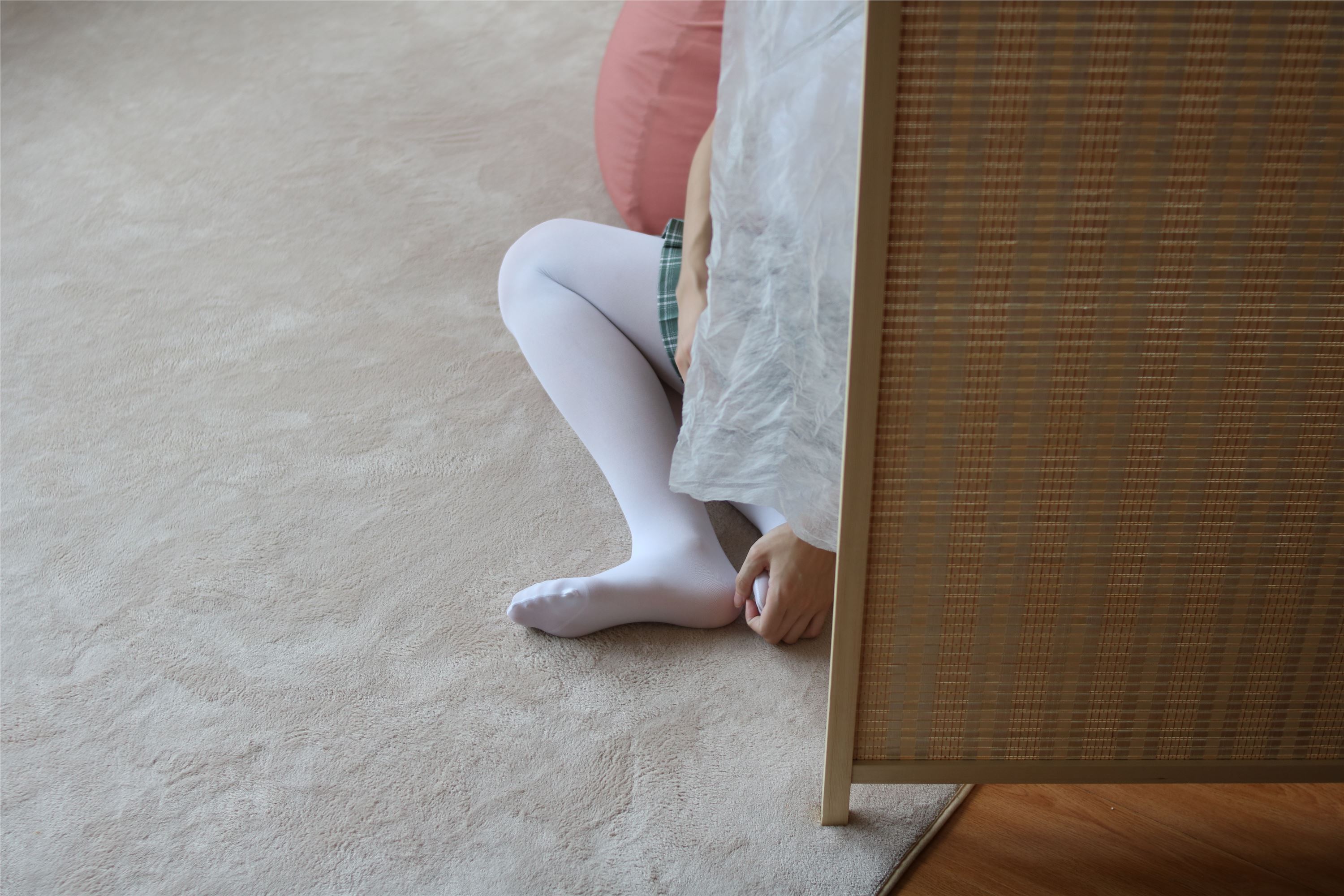 [森萝财团]萝莉丝足写真 BETA-023