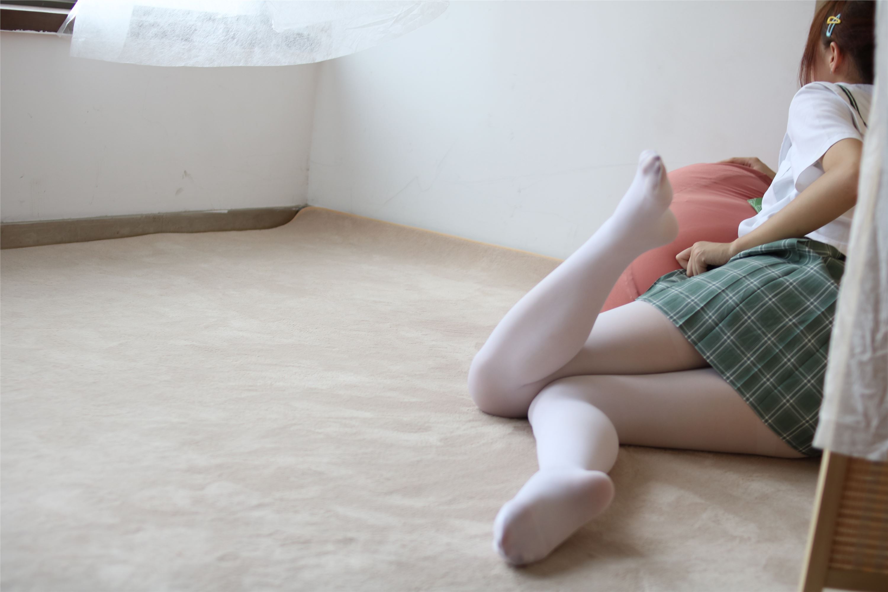 [森萝财团]萝莉丝足写真 BETA-023