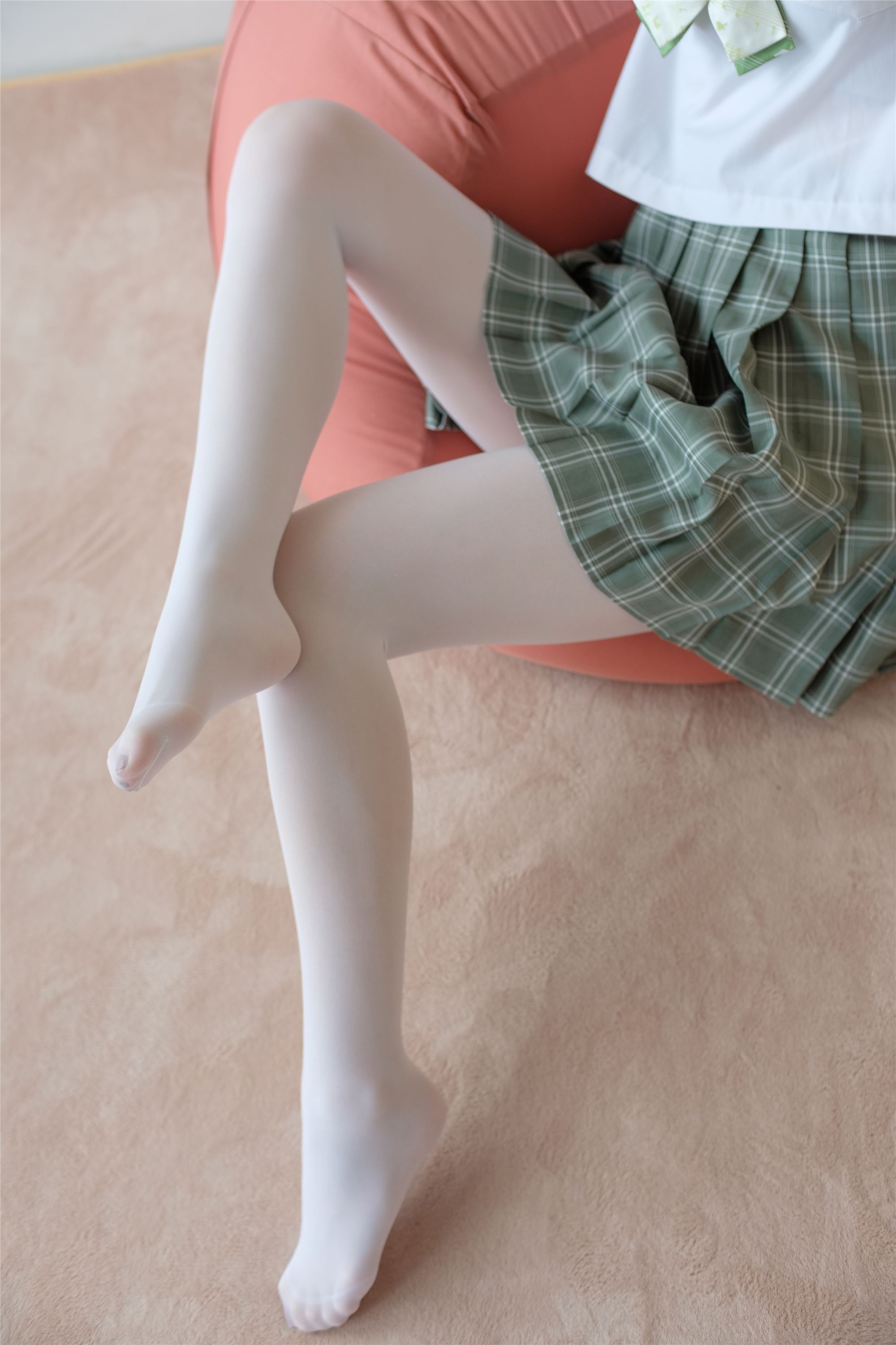 [森萝财团]萝莉丝足写真 BETA-023