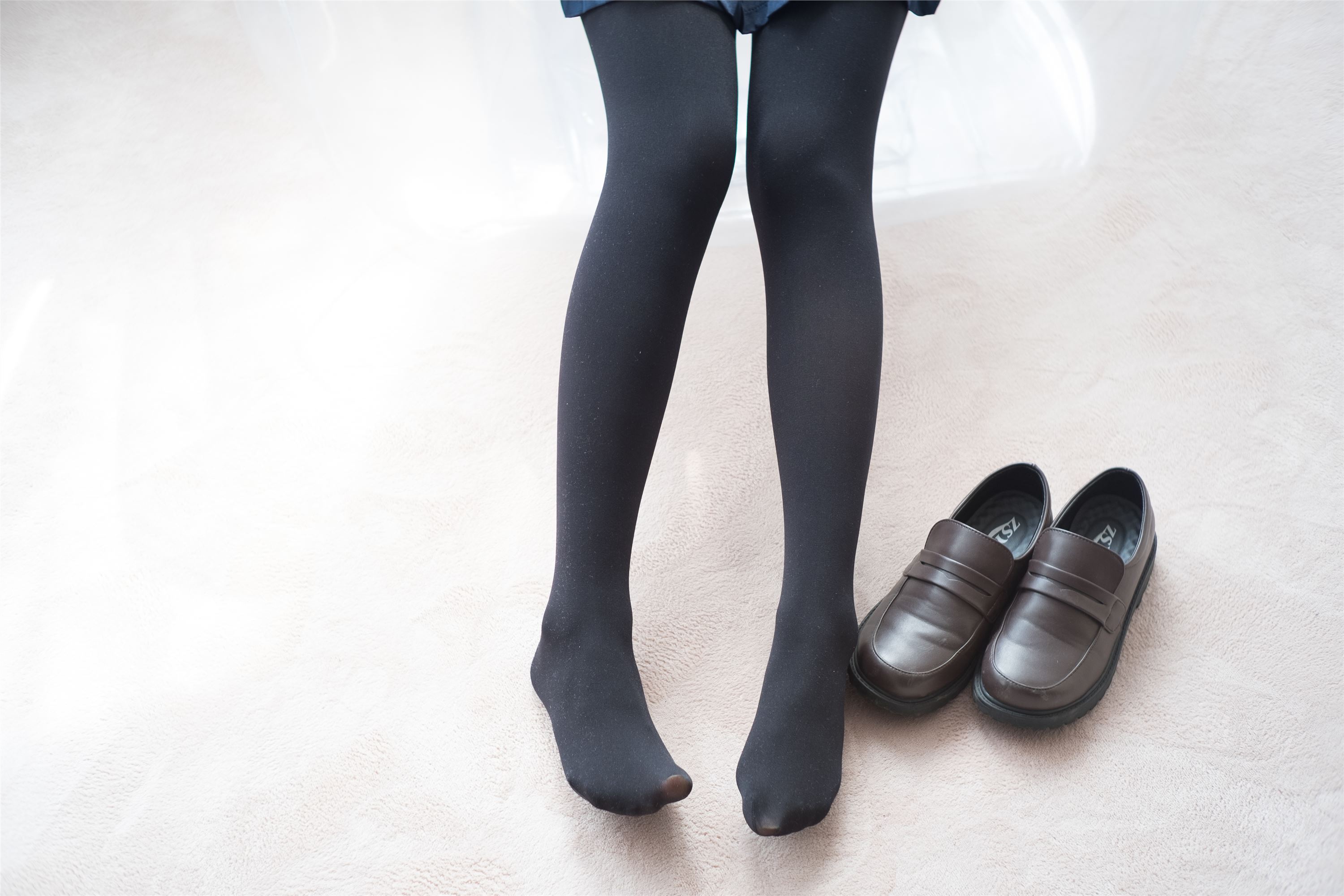 [森萝财团]萝莉丝足写真BETA-024