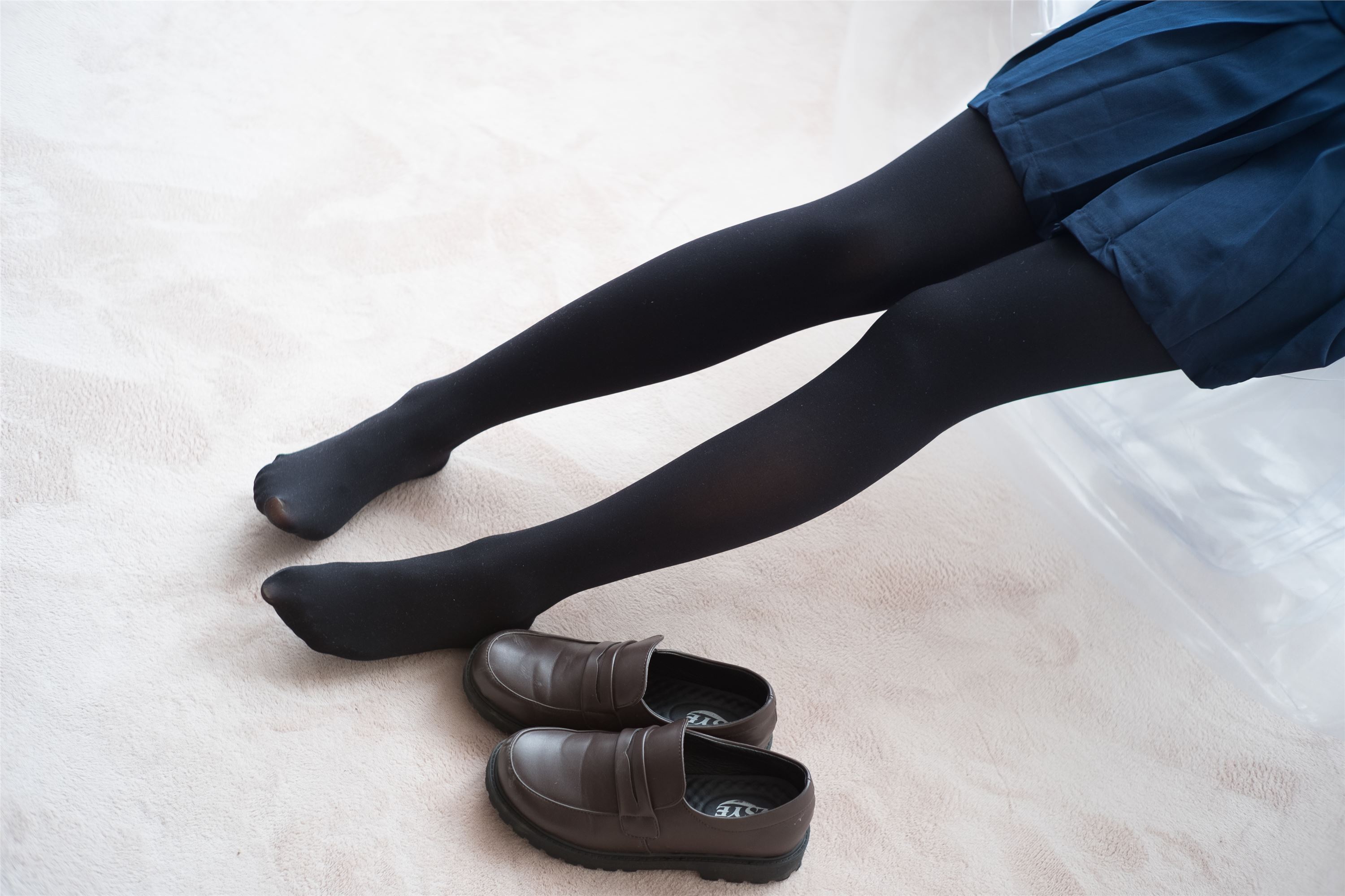 [森萝财团]萝莉丝足写真BETA-024