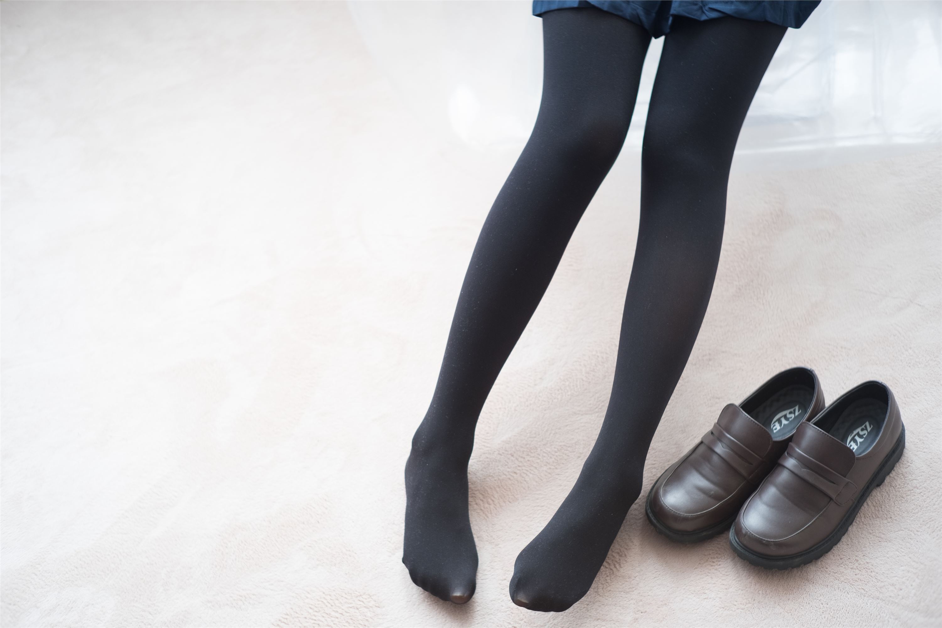 [森萝财团]萝莉丝足写真BETA-024