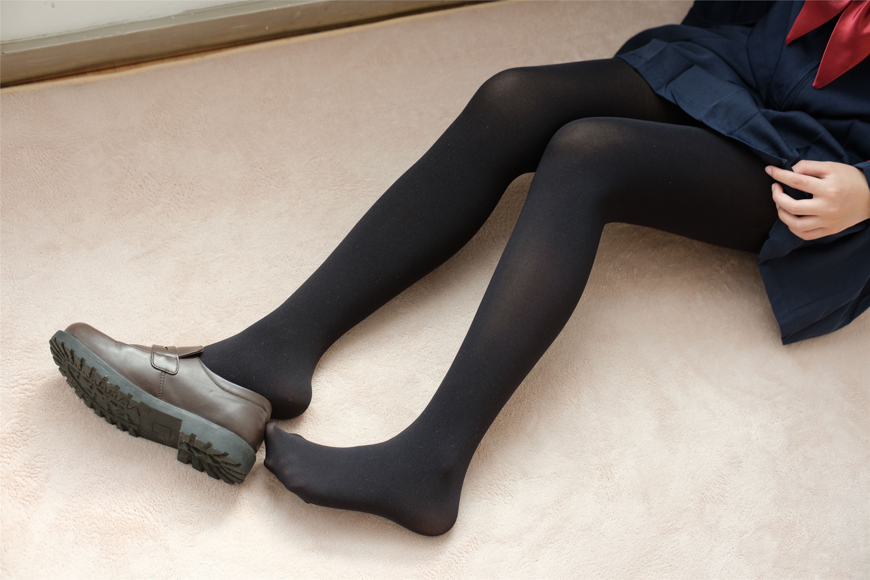 [森萝财团]萝莉丝足写真BETA-024