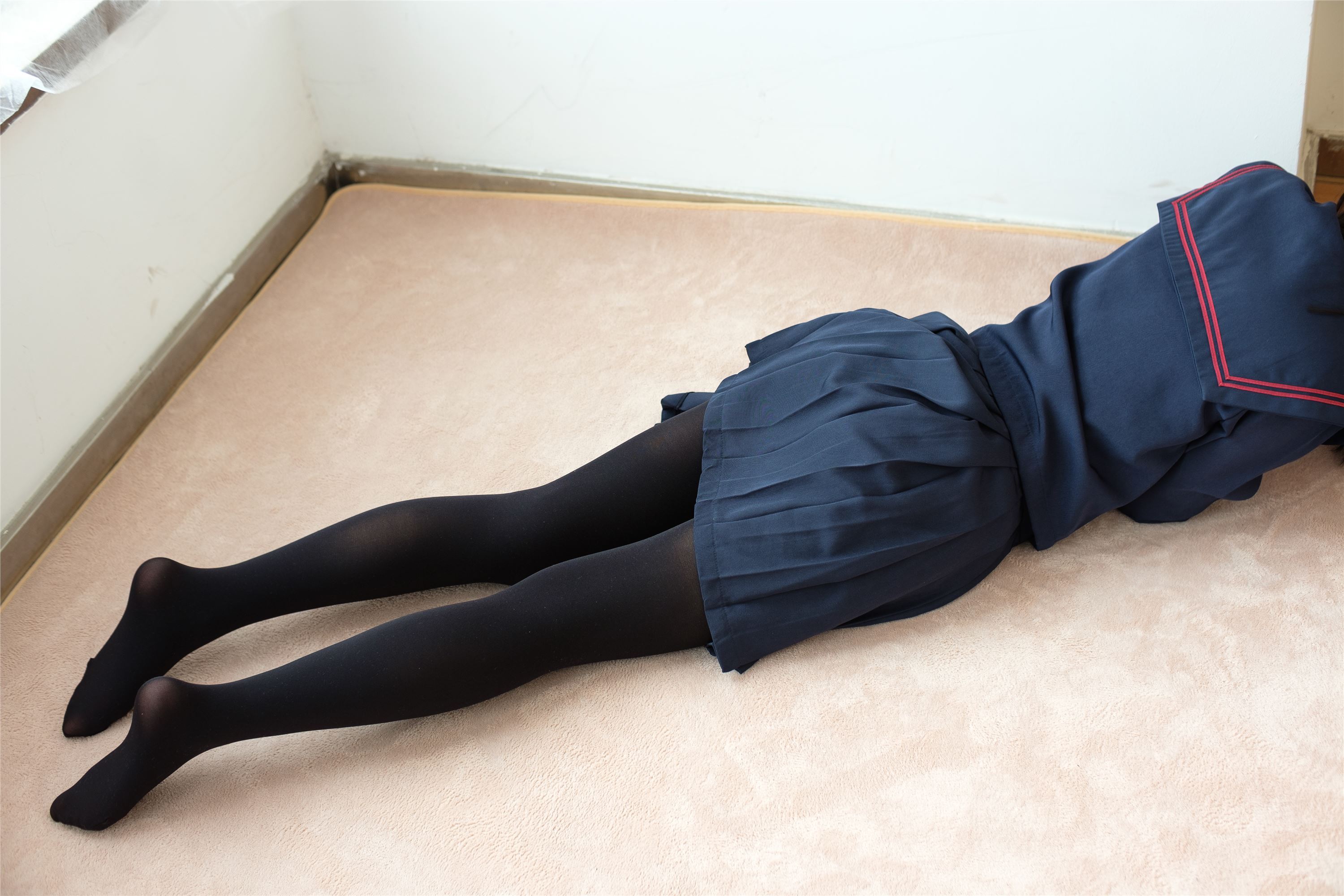 [森萝财团]萝莉丝足写真BETA-024