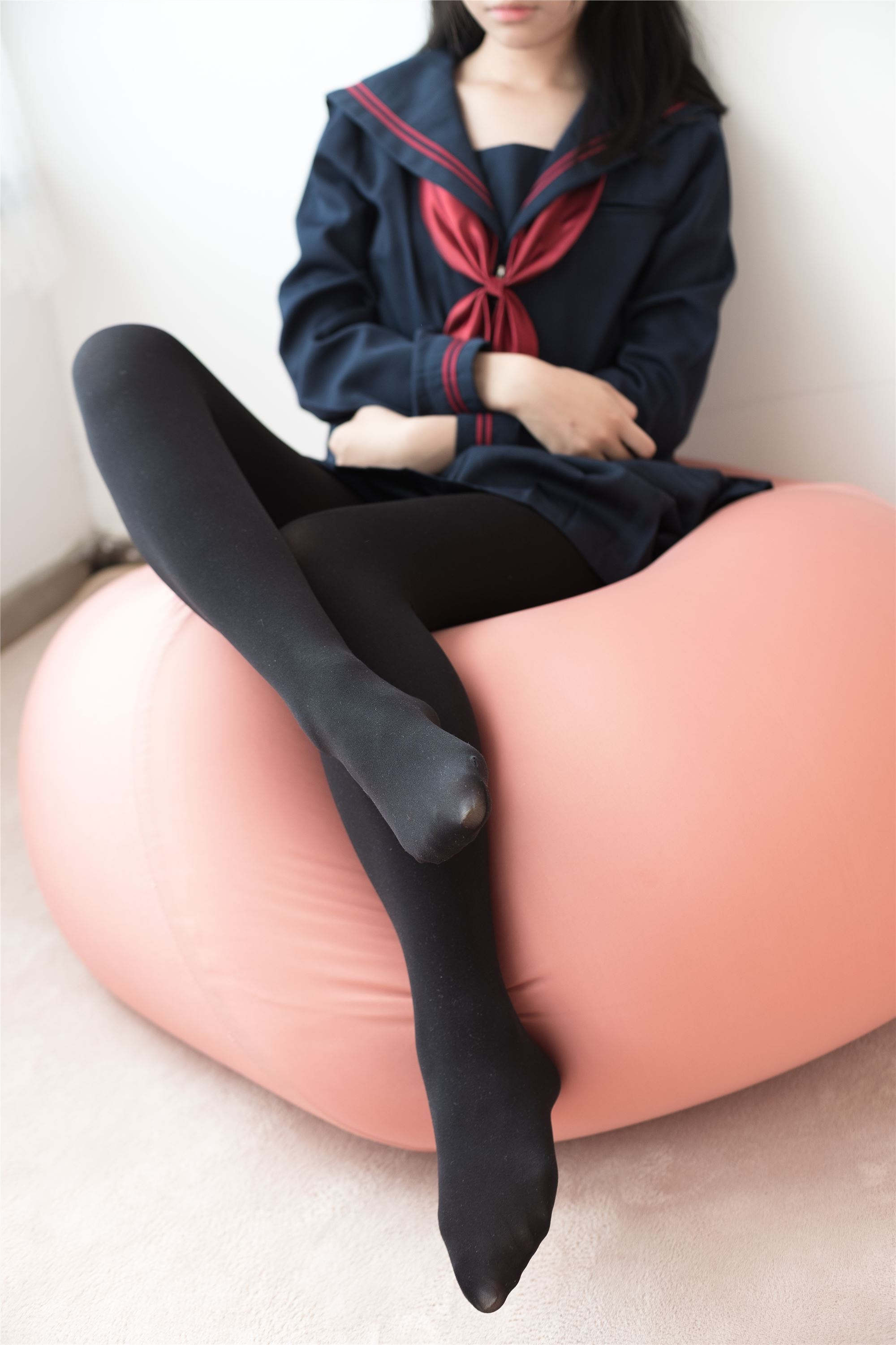 [森萝财团]萝莉丝足写真BETA-024