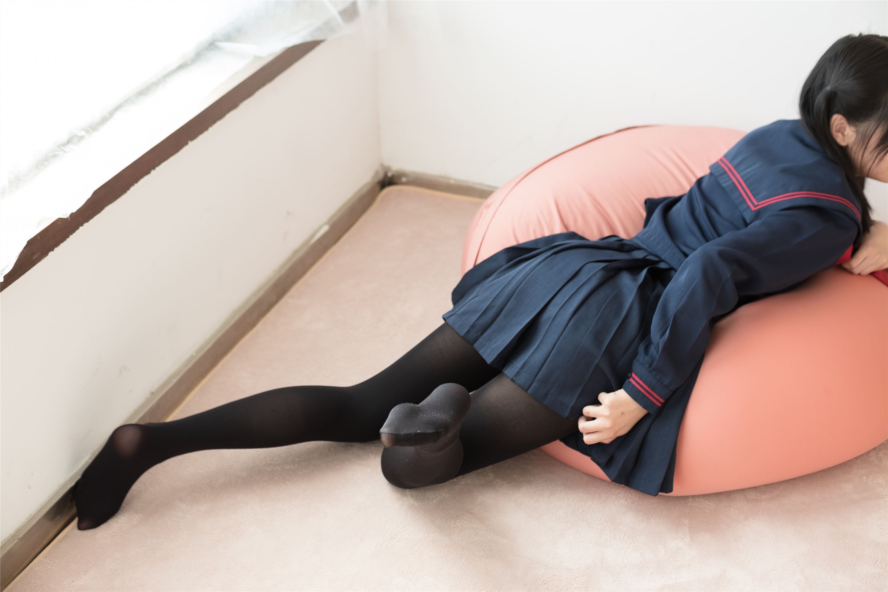 [森萝财团]萝莉丝足写真BETA-024