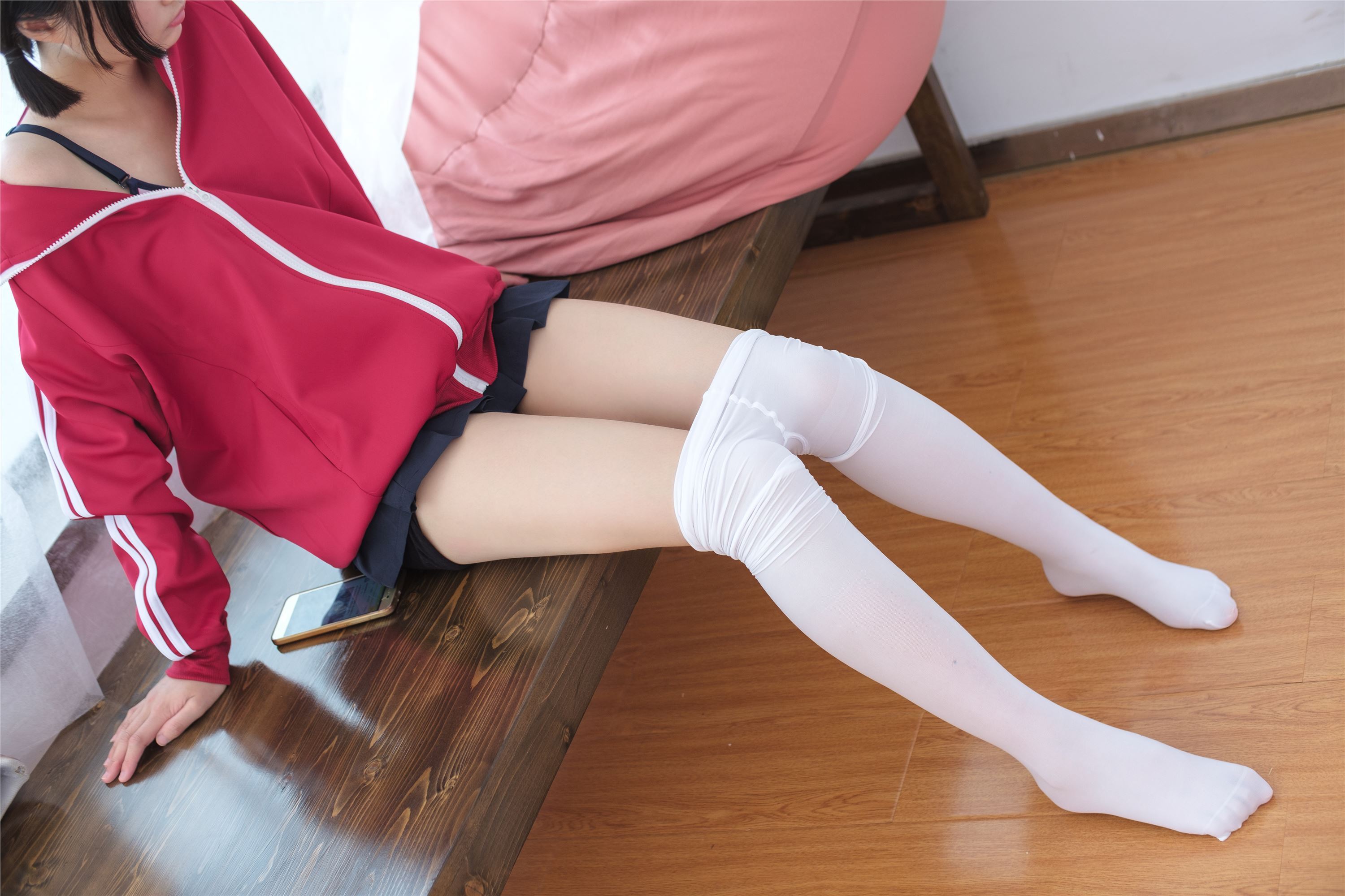 [森萝财团]萝莉丝足写真 BETA-026