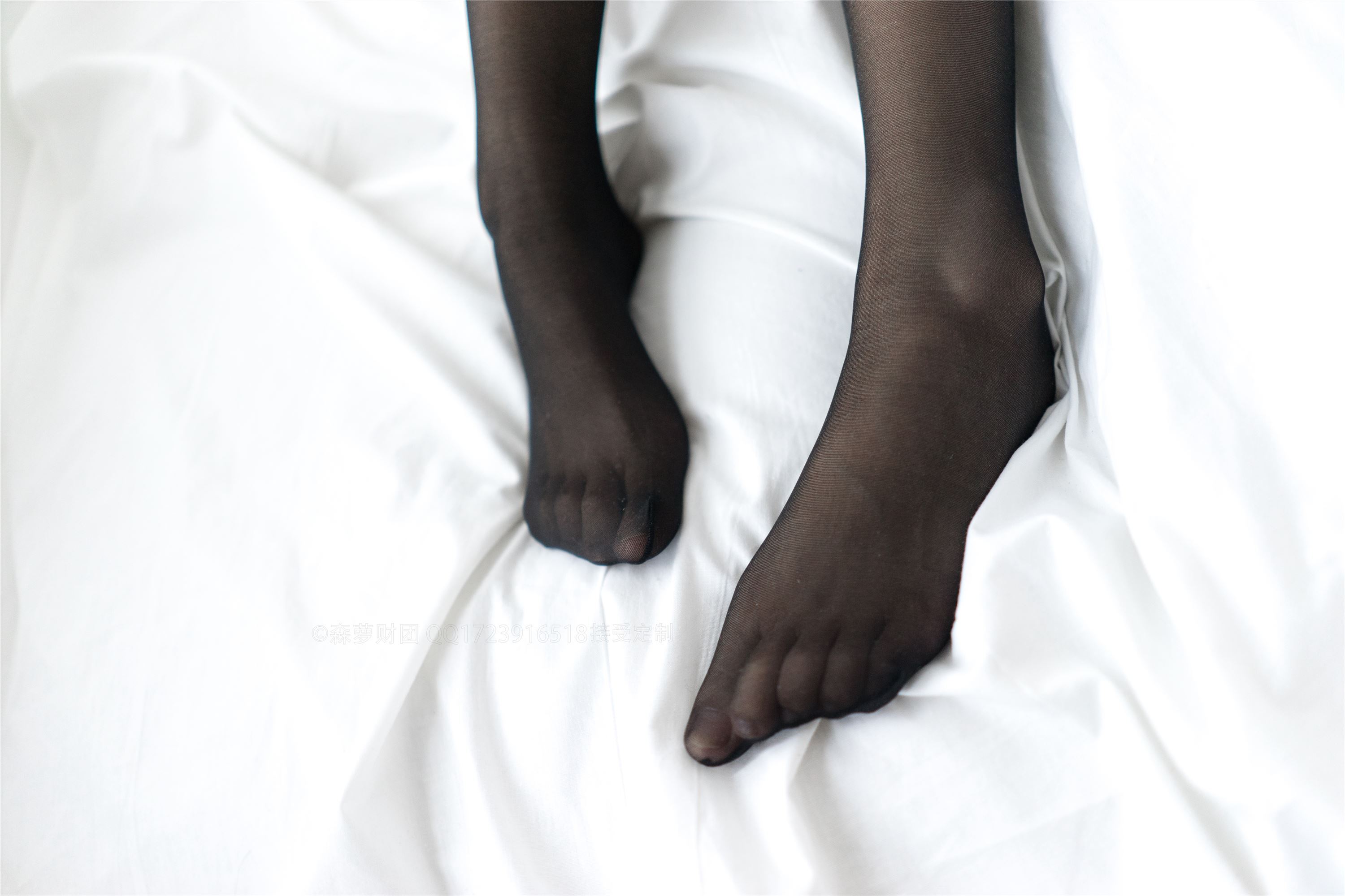 [森萝财团]萝莉丝足写真BETA-039