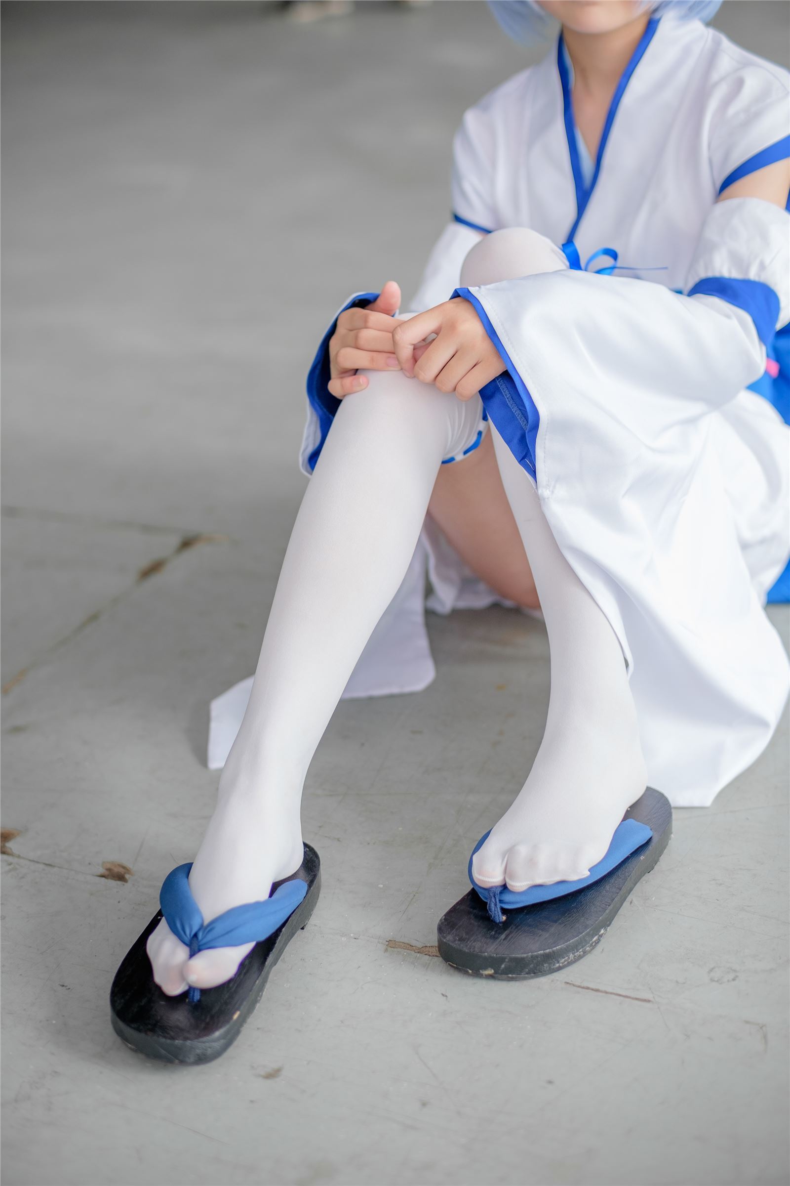 森萝财团写真 – FREE-002