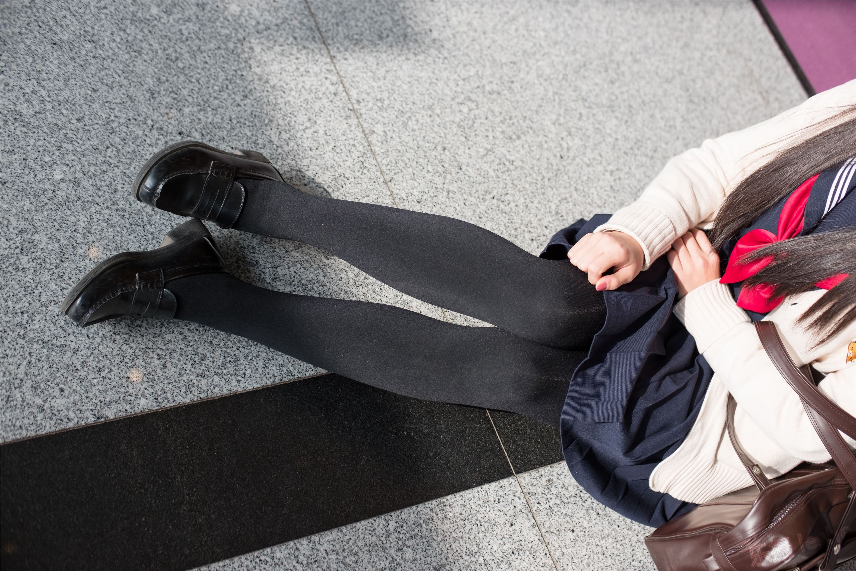 [森萝财团]萝莉丝足写真 Free-007