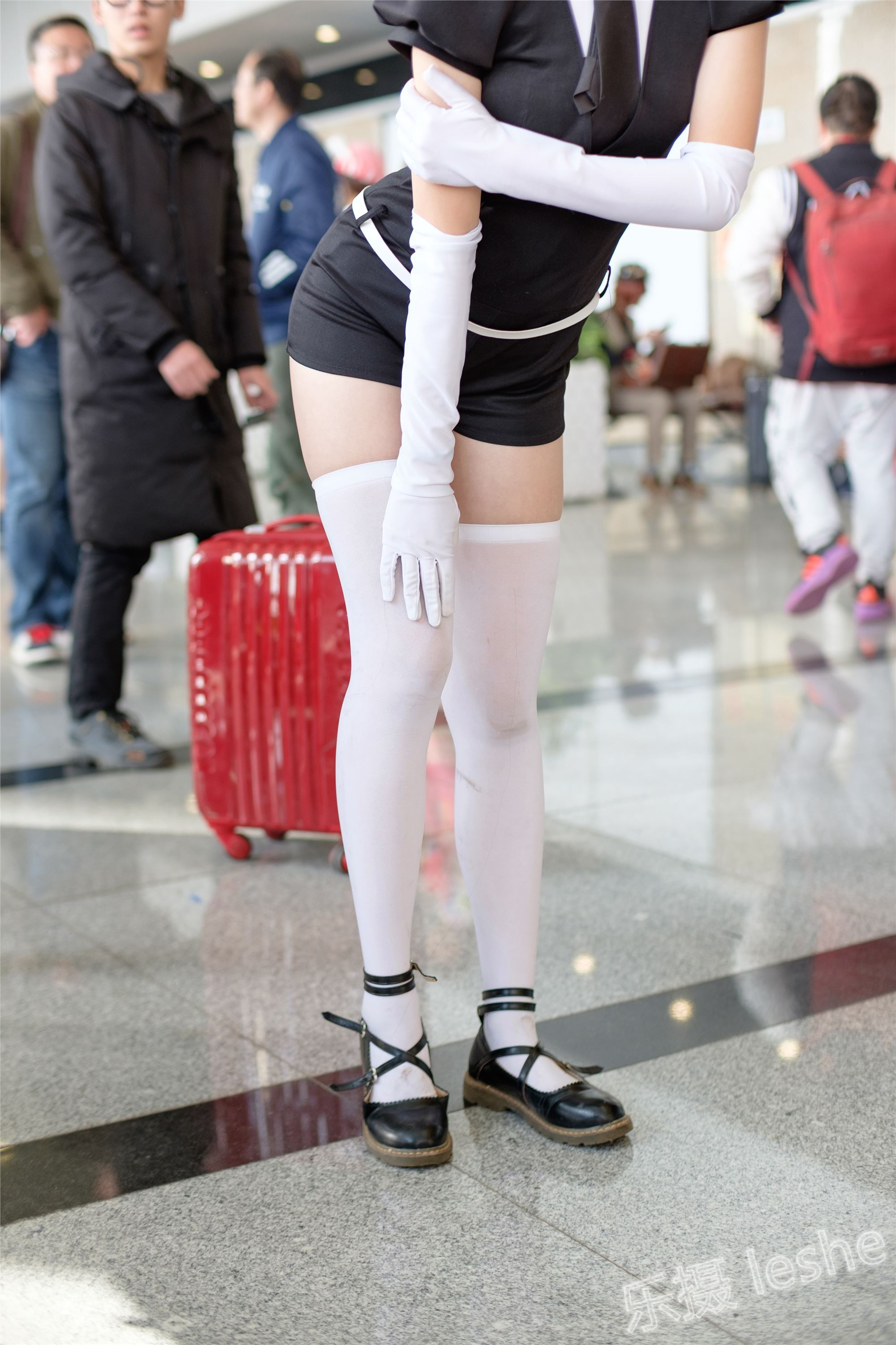 [森萝财团]萝莉丝足写真 Free-007