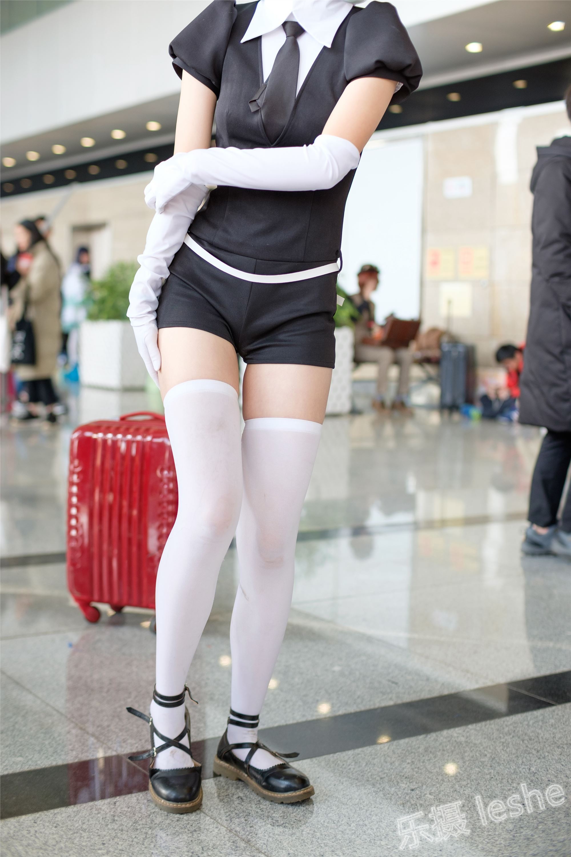 [森萝财团]萝莉丝足写真 Free-007