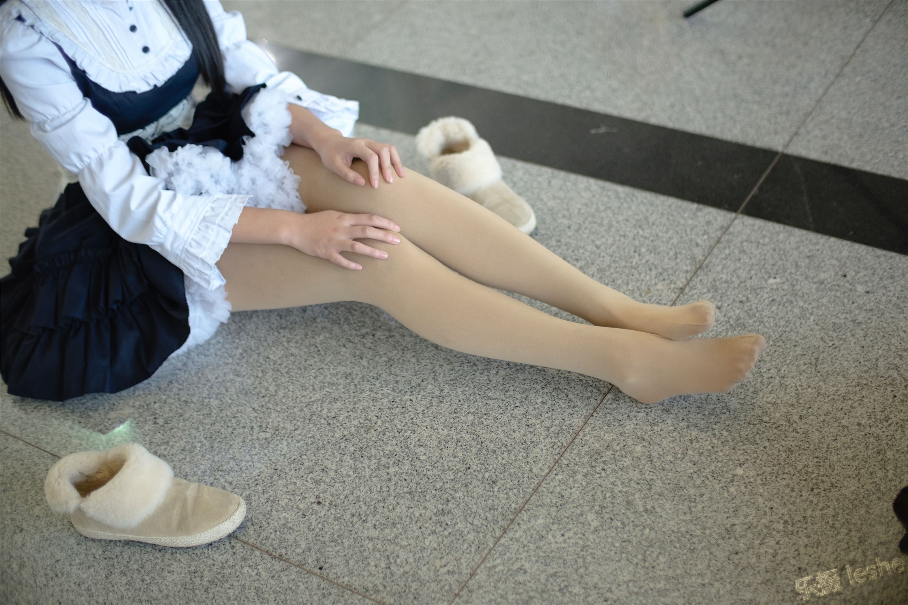 [森萝财团]萝莉丝足写真 Free-007