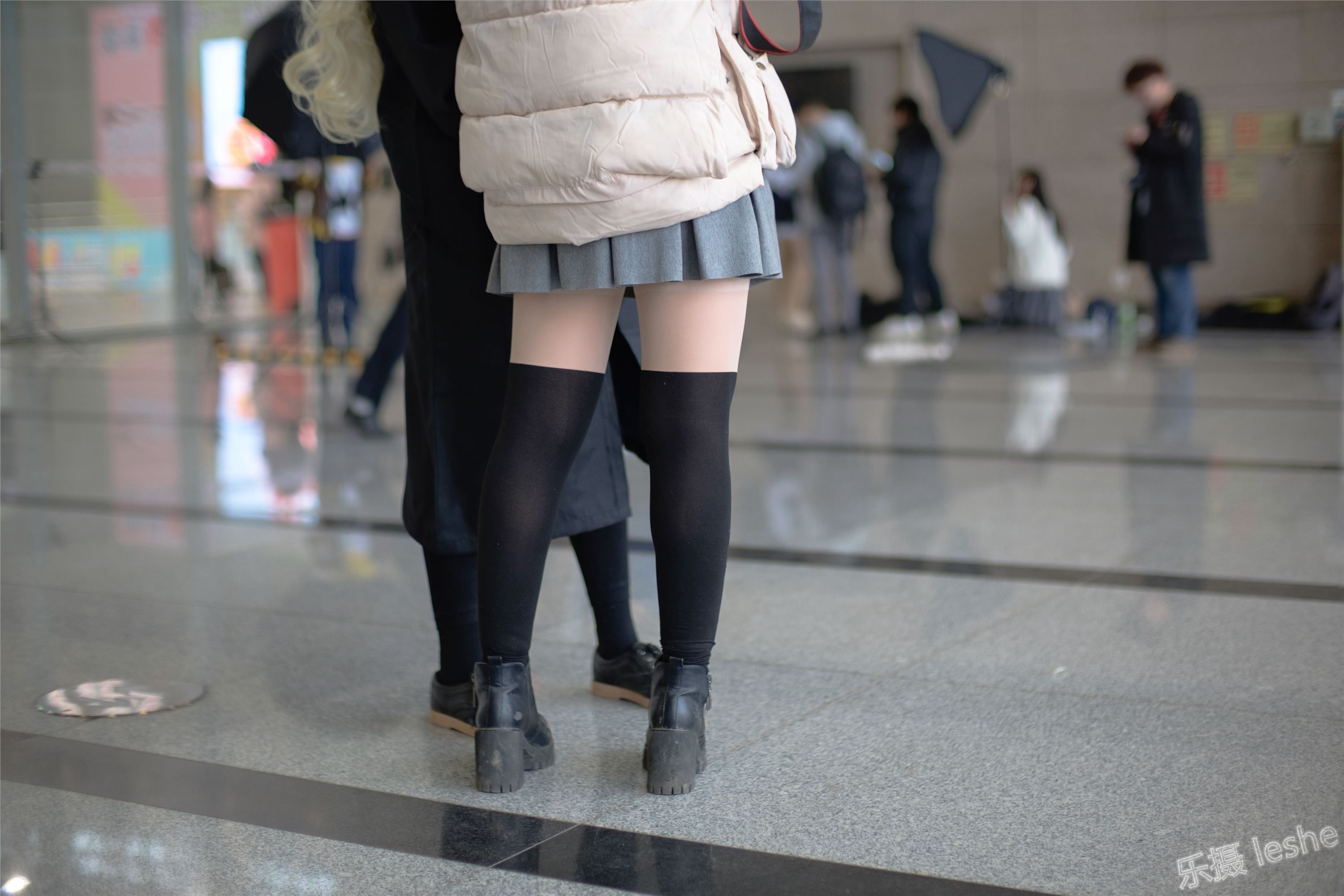 [森萝财团]萝莉丝足写真 Free-007