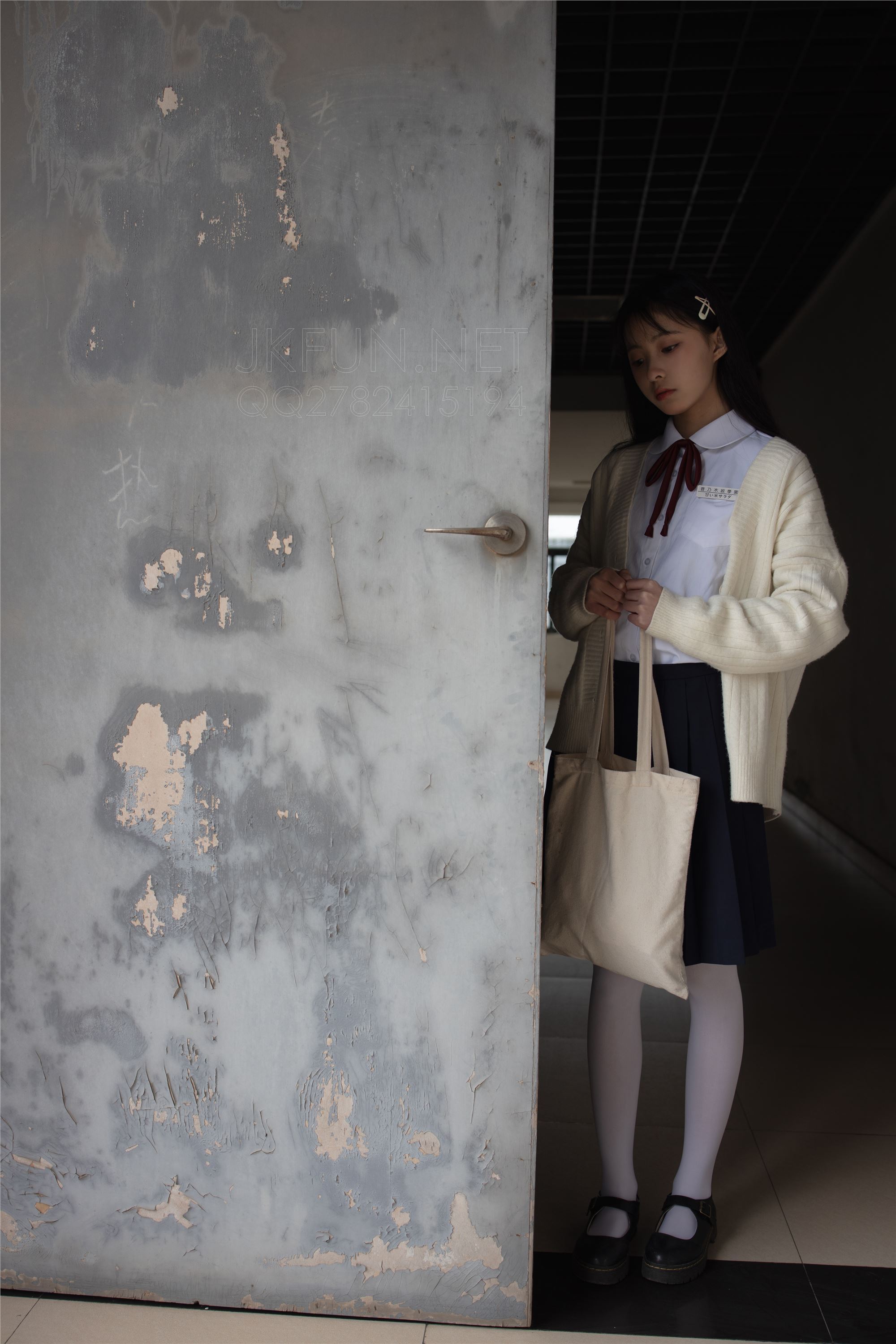 [森萝财团]萝莉丝足写真 JKFUN-001 甜米 纯纯的白丝学妹