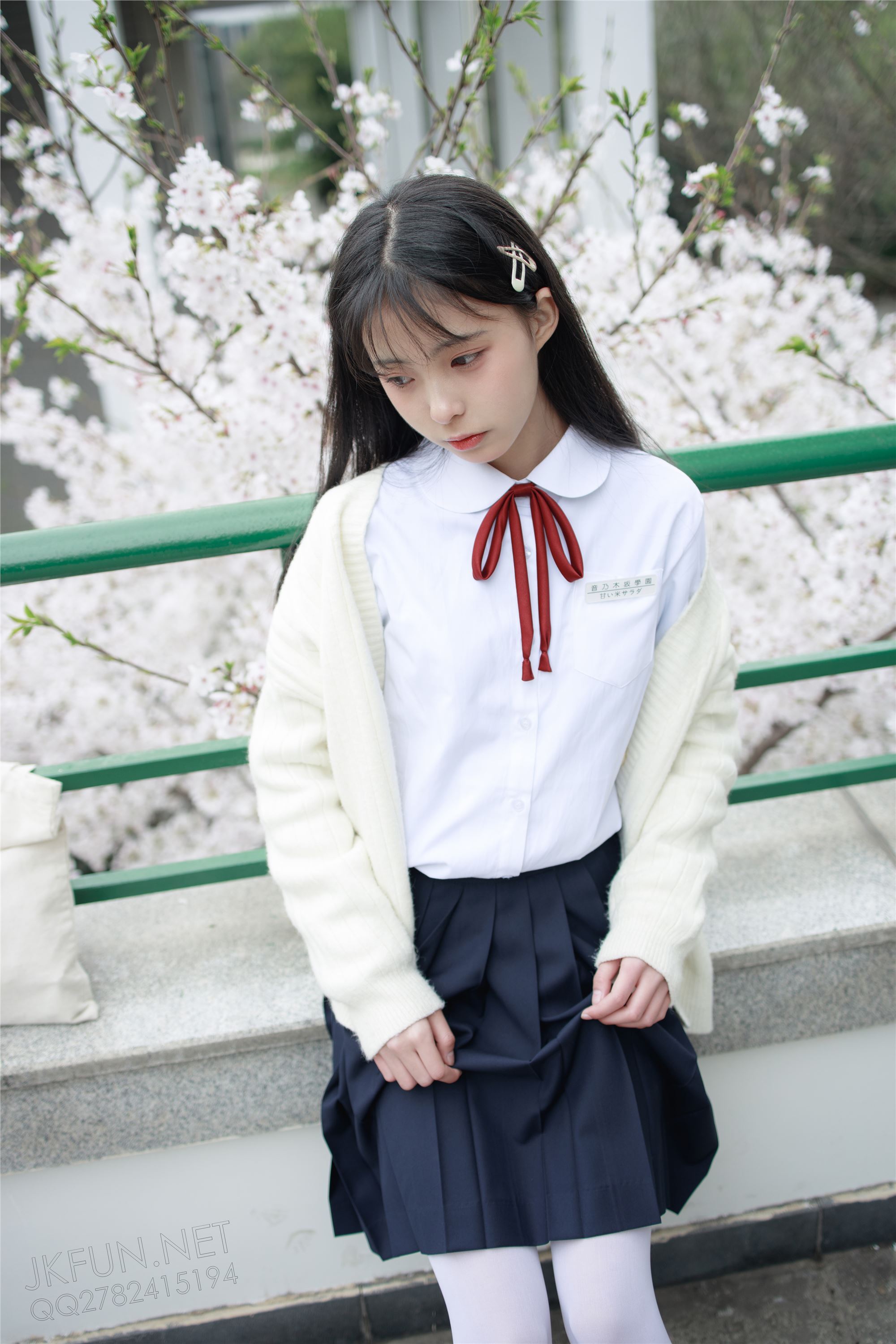 [森萝财团]萝莉丝足写真 JKFUN-001 甜米 纯纯的白丝学妹