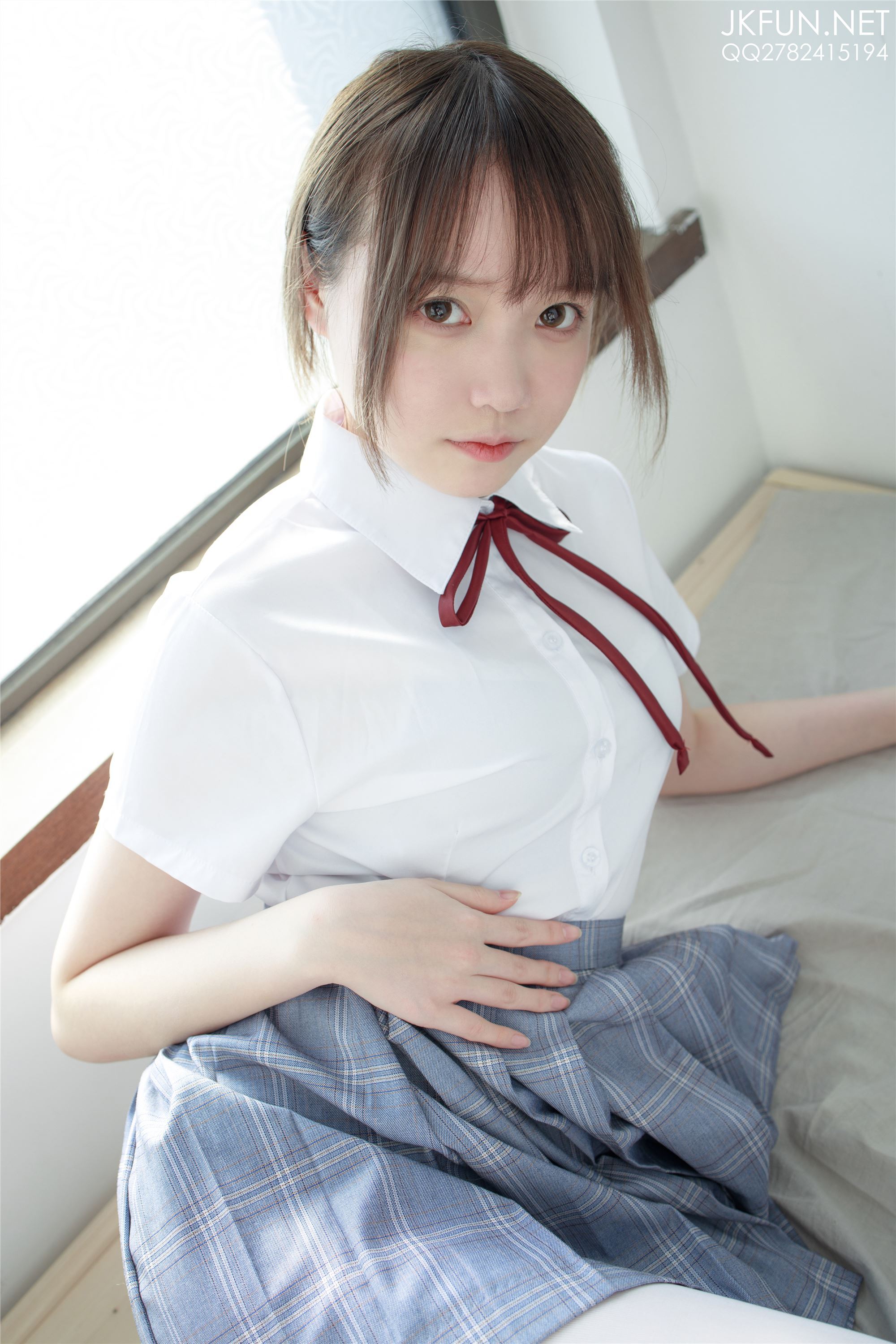 [森萝财团]萝莉丝足写真 JKFUN-002 Aika 可爱学妹丝足