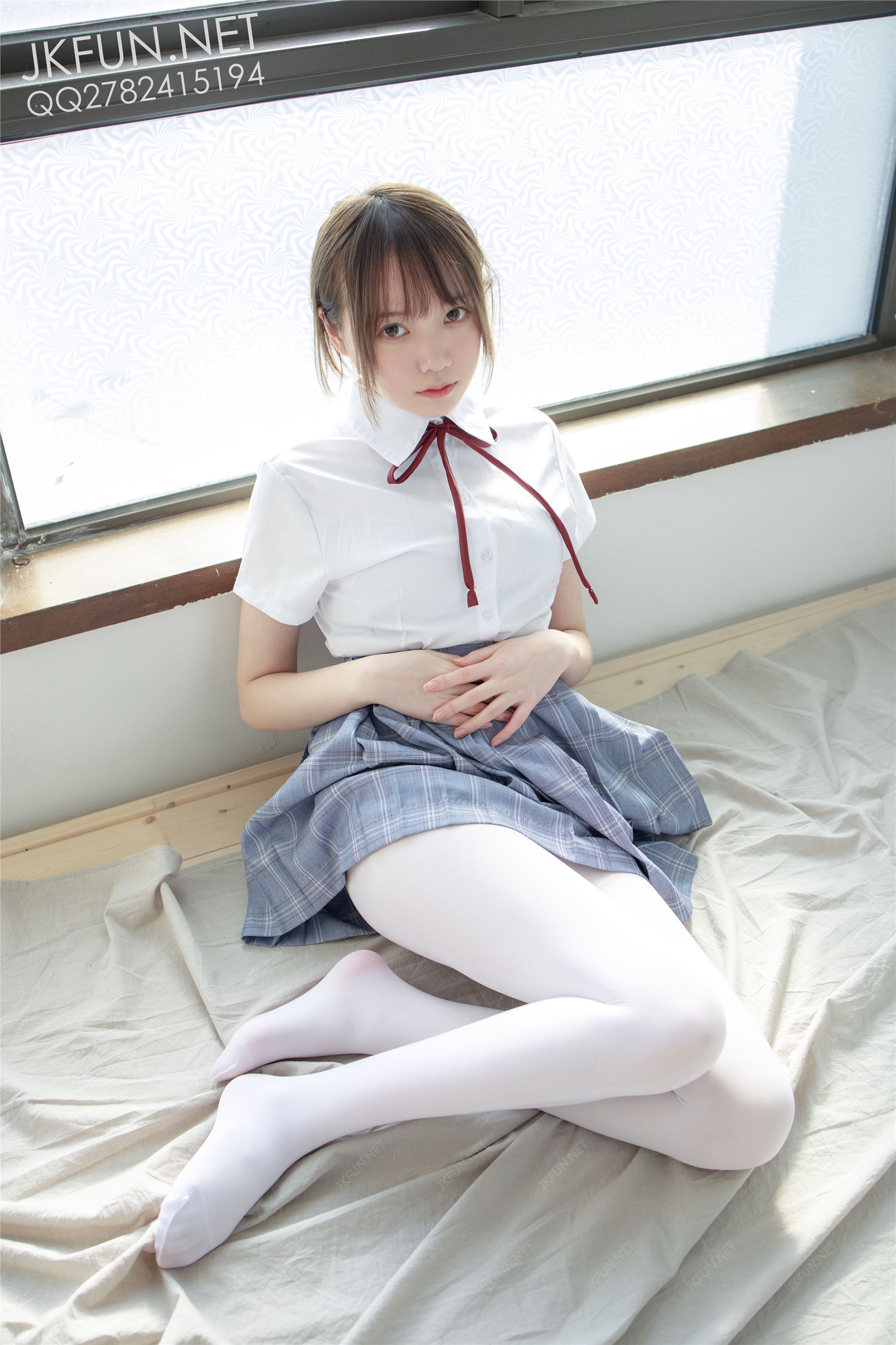 [森萝财团]萝莉丝足写真 JKFUN-002 Aika 可爱学妹丝足