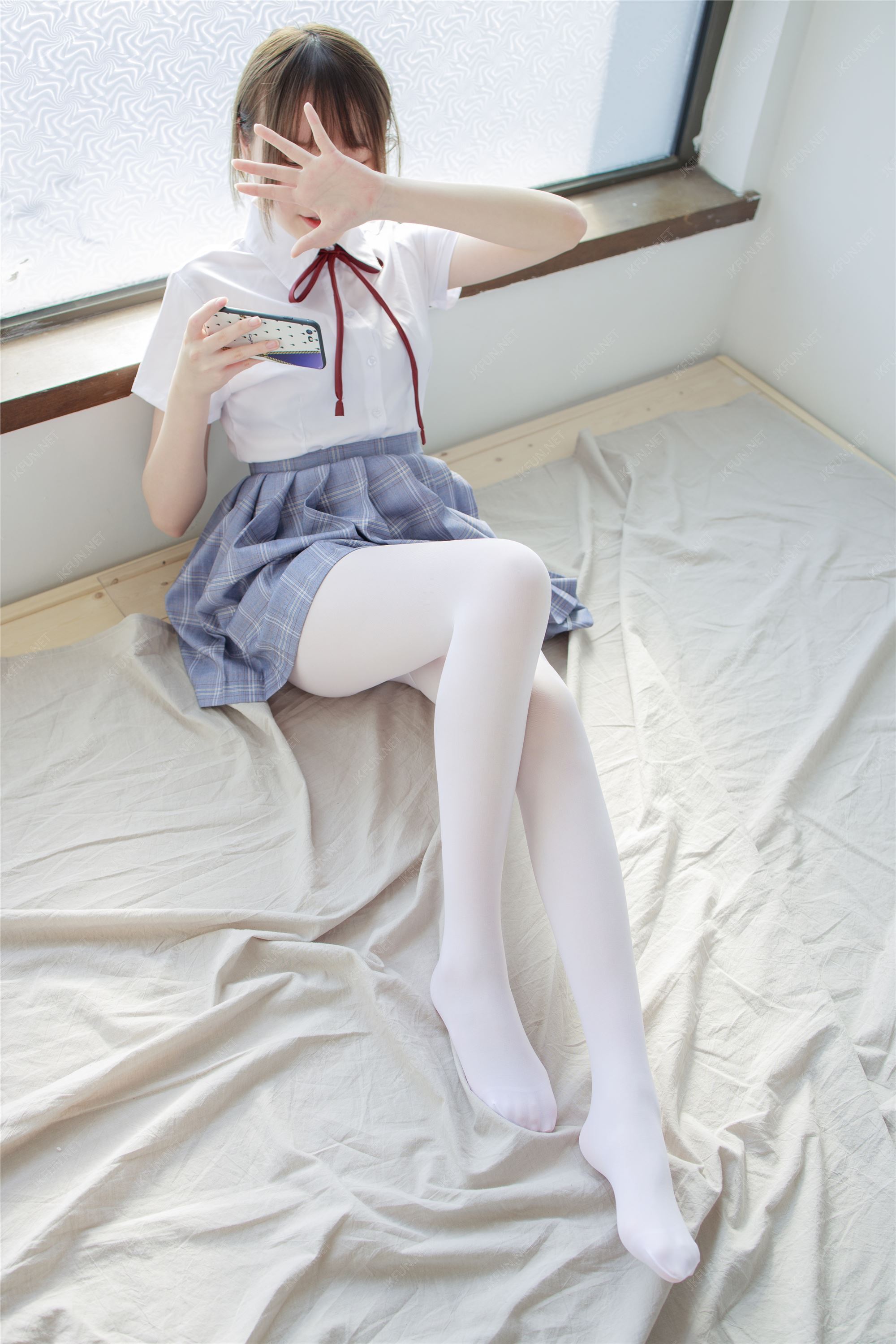 [森萝财团]萝莉丝足写真 JKFUN-002 Aika 可爱学妹丝足