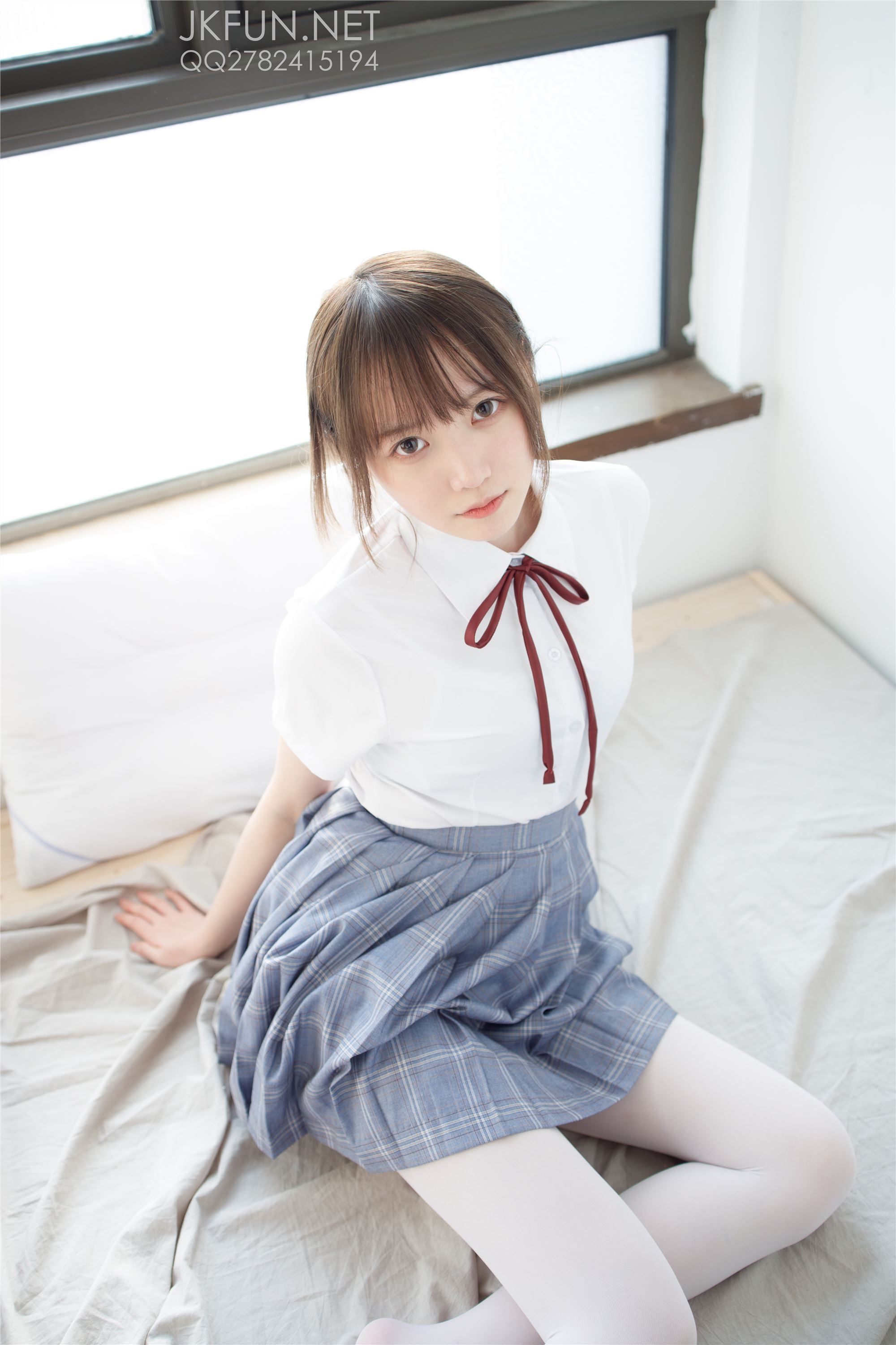 [森萝财团]萝莉丝足写真 JKFUN-002 Aika 可爱学妹丝足