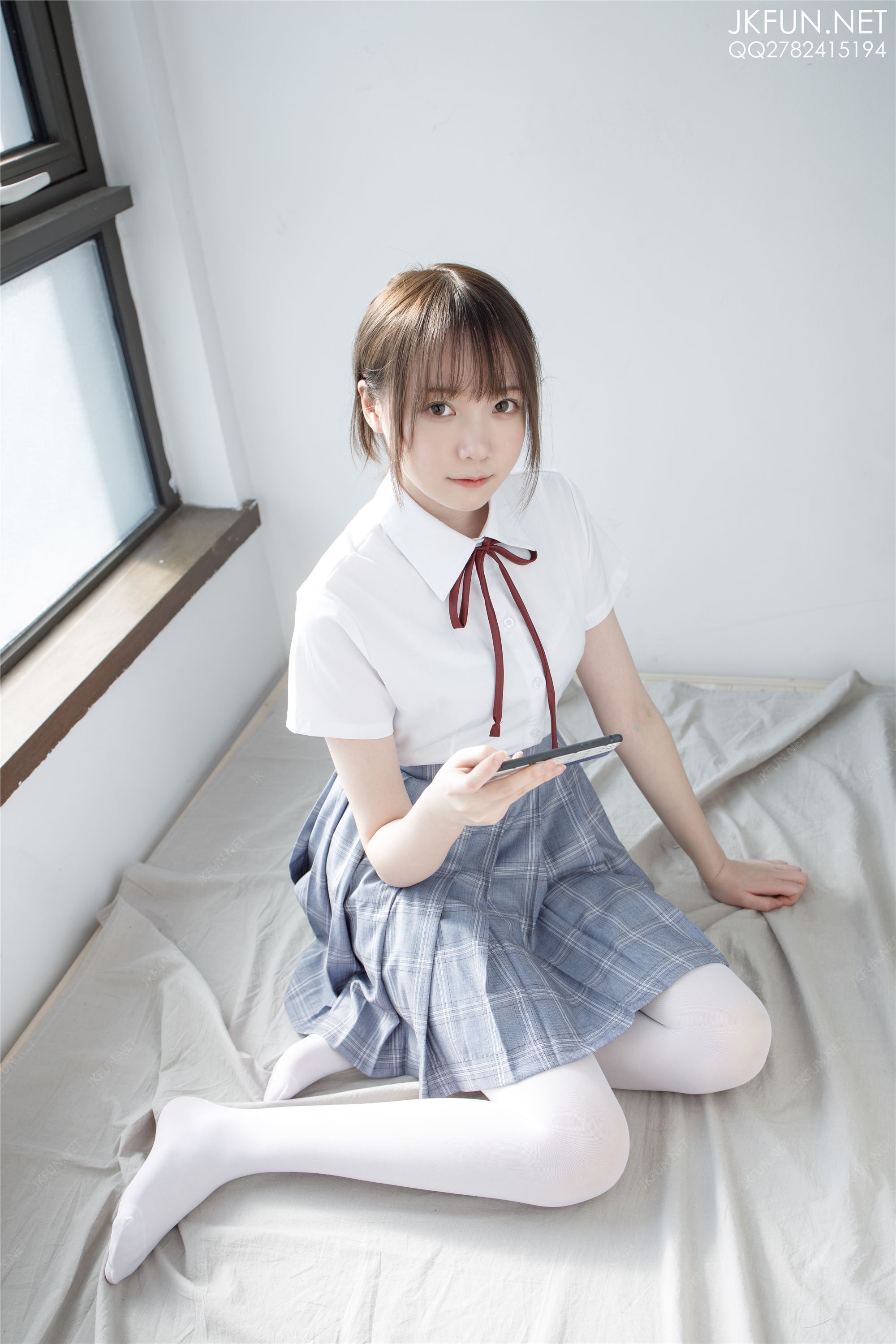 [森萝财团]萝莉丝足写真 JKFUN-002 Aika 可爱学妹丝足