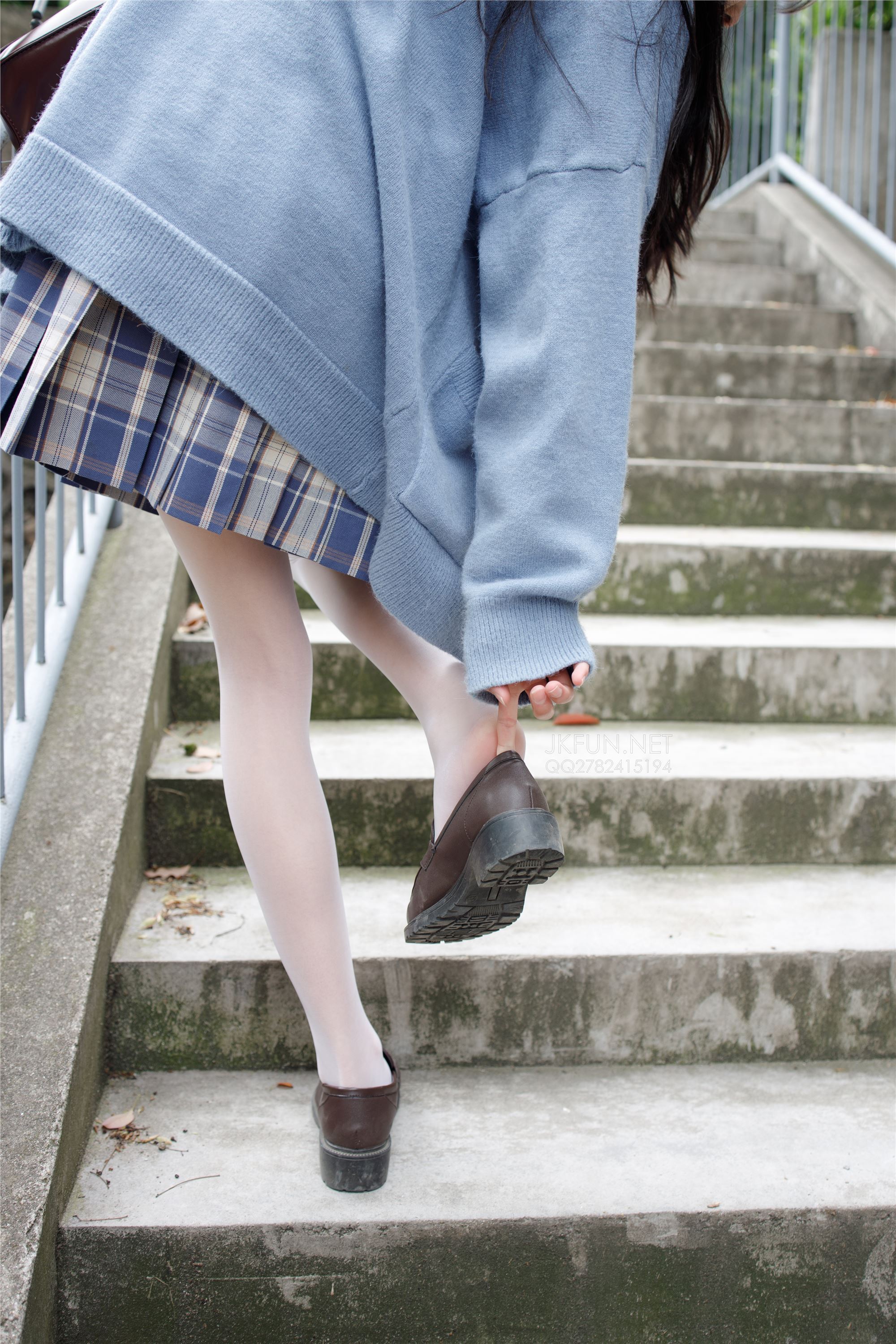 [森萝财团]萝莉丝足写真 JKFUN-003 甜米 春游