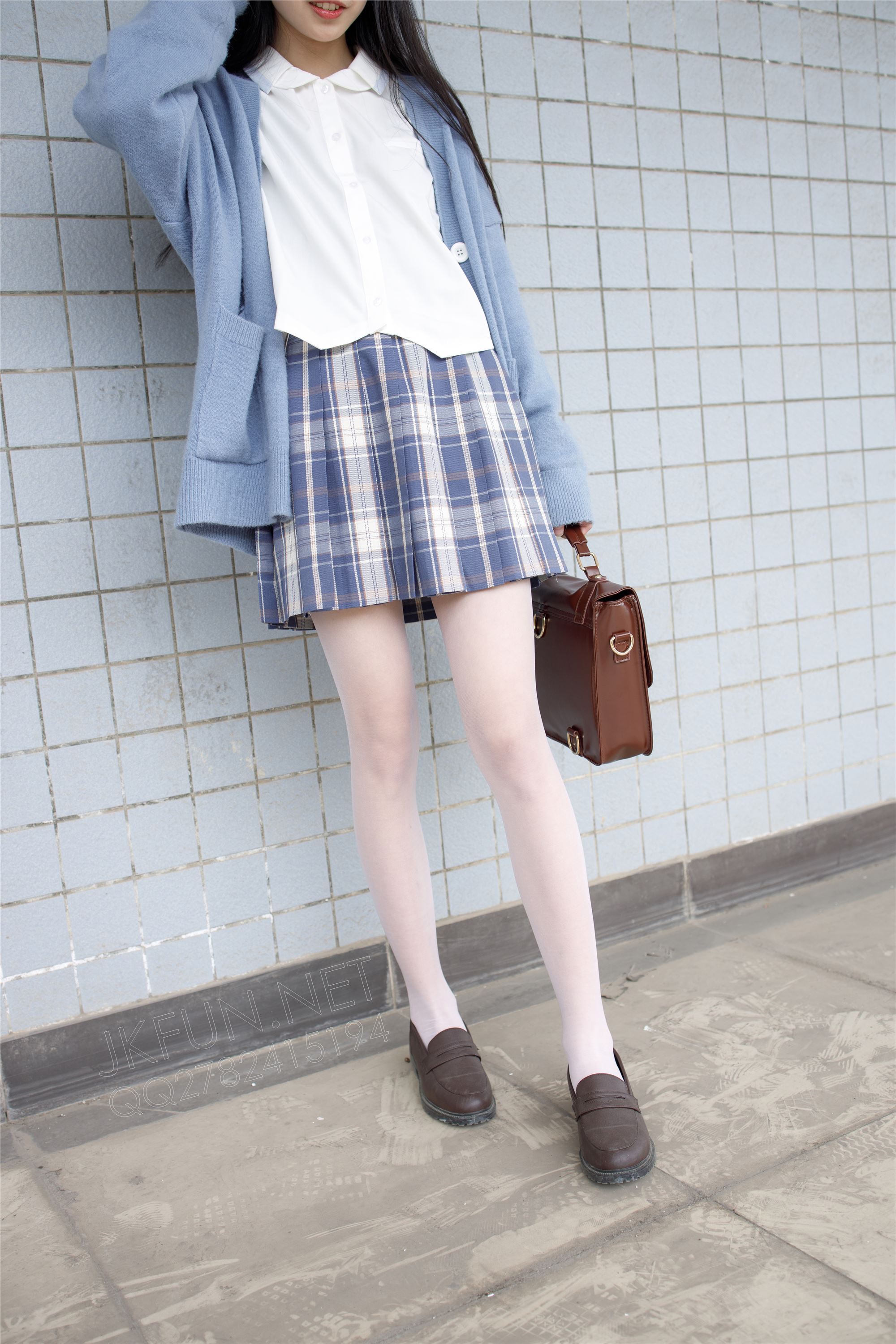 [森萝财团]萝莉丝足写真 JKFUN-003 甜米 春游